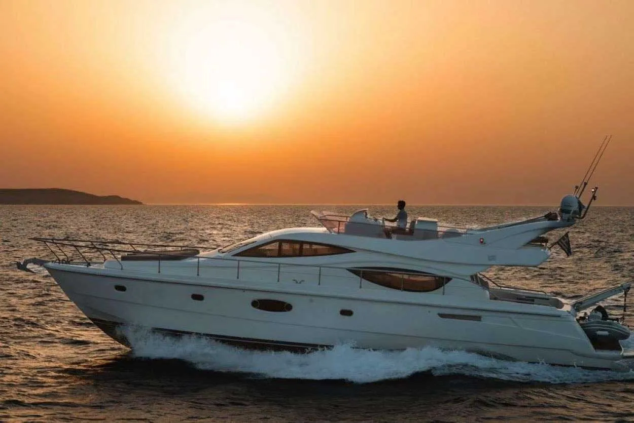 Ferretti 550 Carte Blanche — yacht photo 2