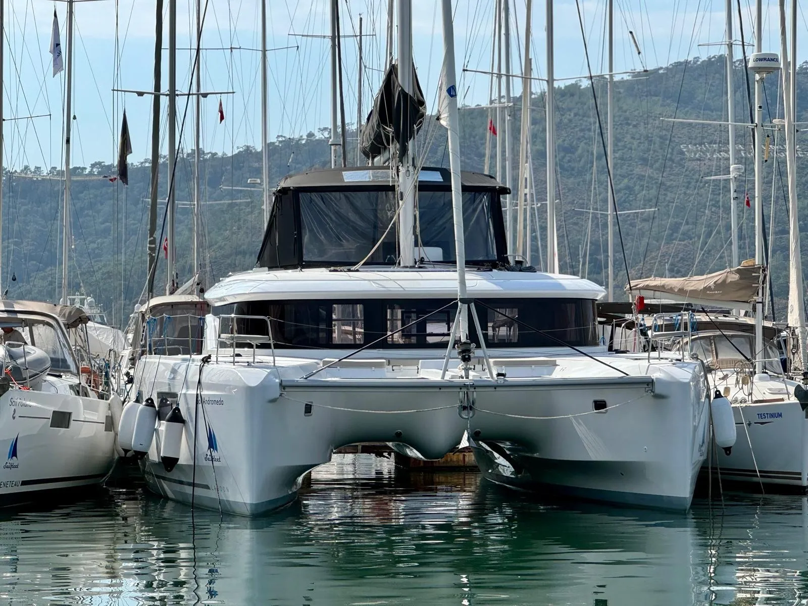 Lagoon 46 Sail Andromeda — фотография яхты 1