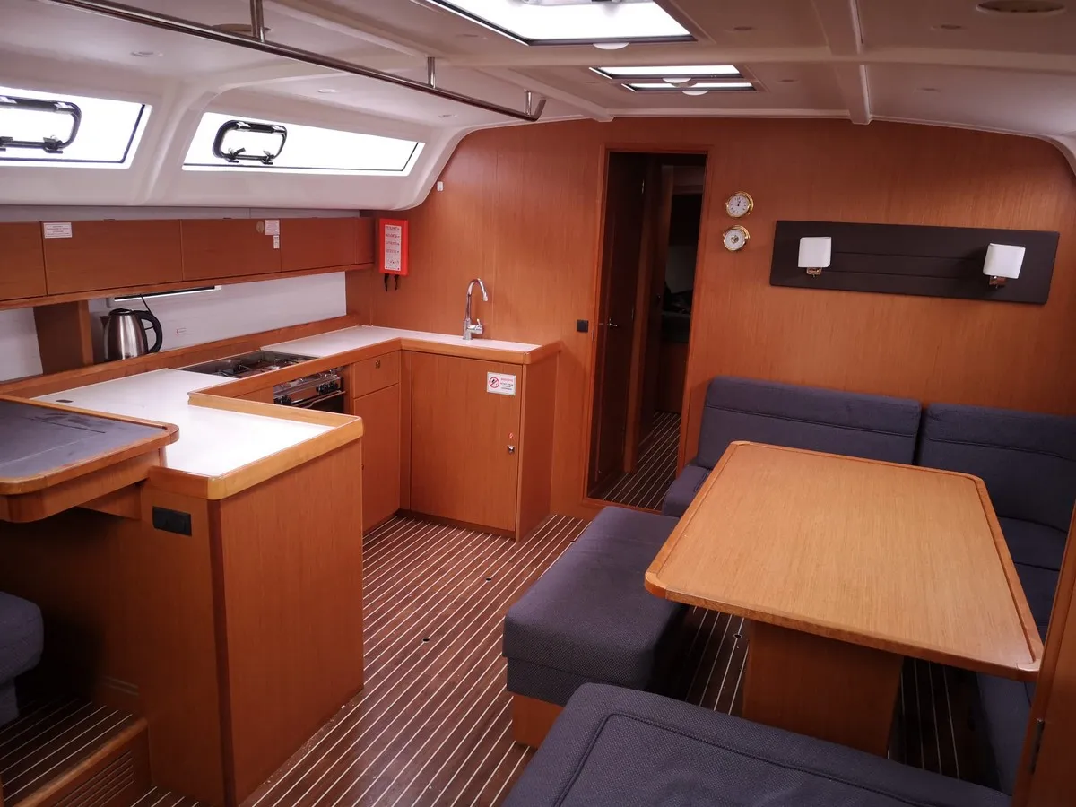 Bavaria 51 Cruiser Lippi — yacht photo 12