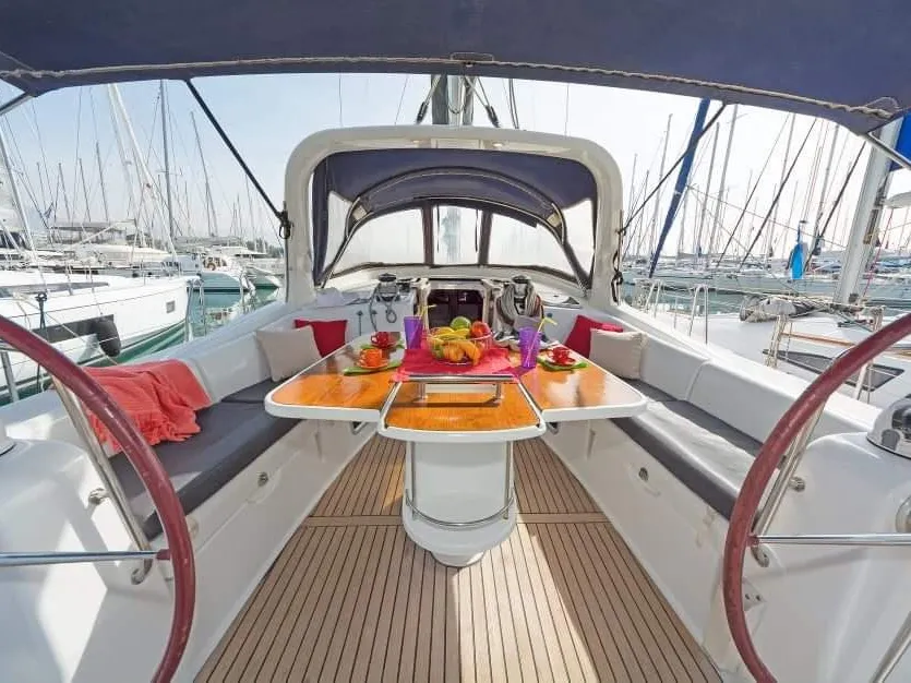 Oceanis 50 SŪENO — фотография яхты 5