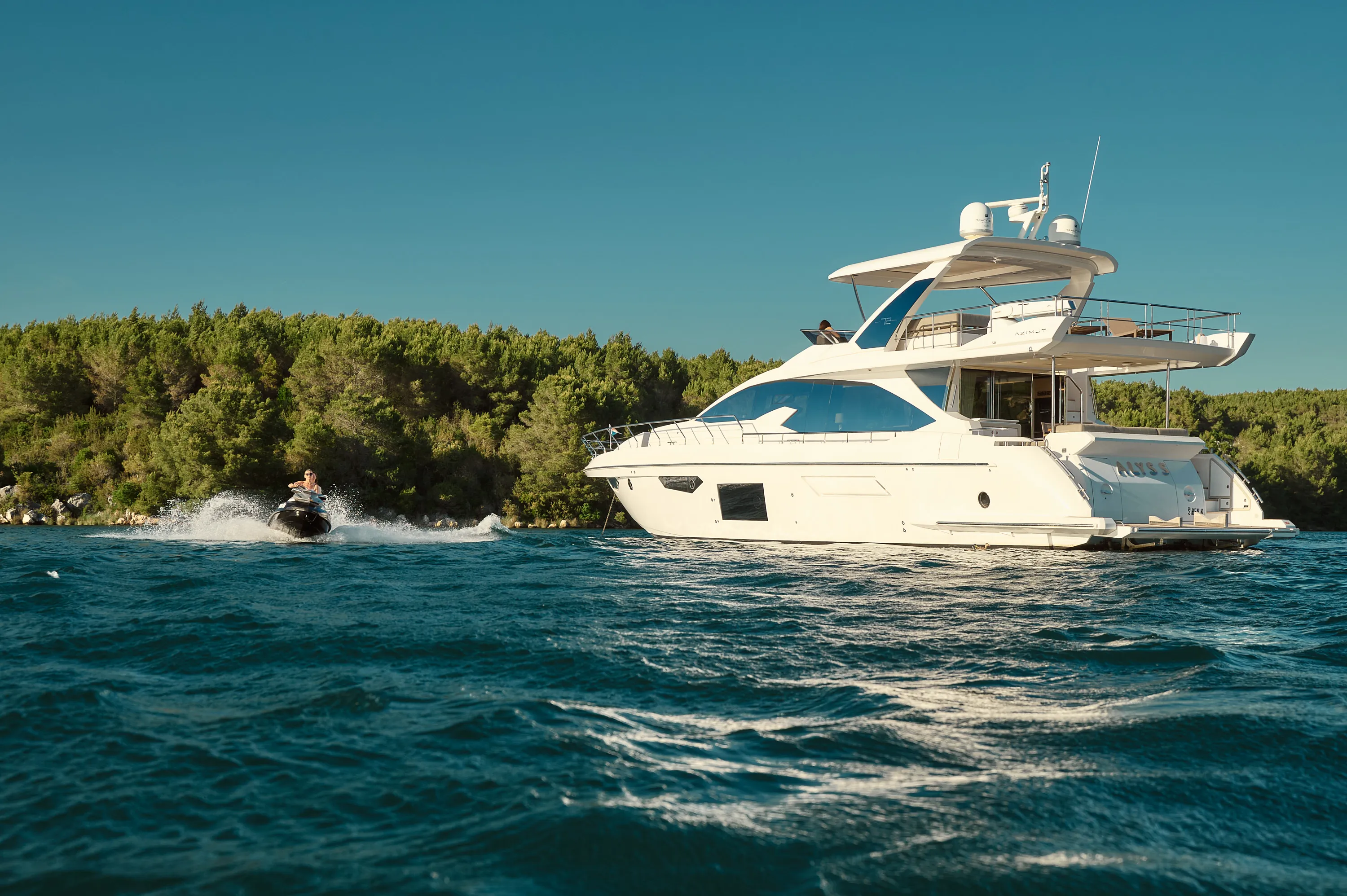 Azimut 72 Alyss — yacht photo 35