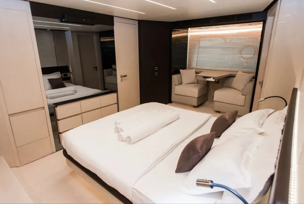 Azimut 72 Alyss — yacht photo 138