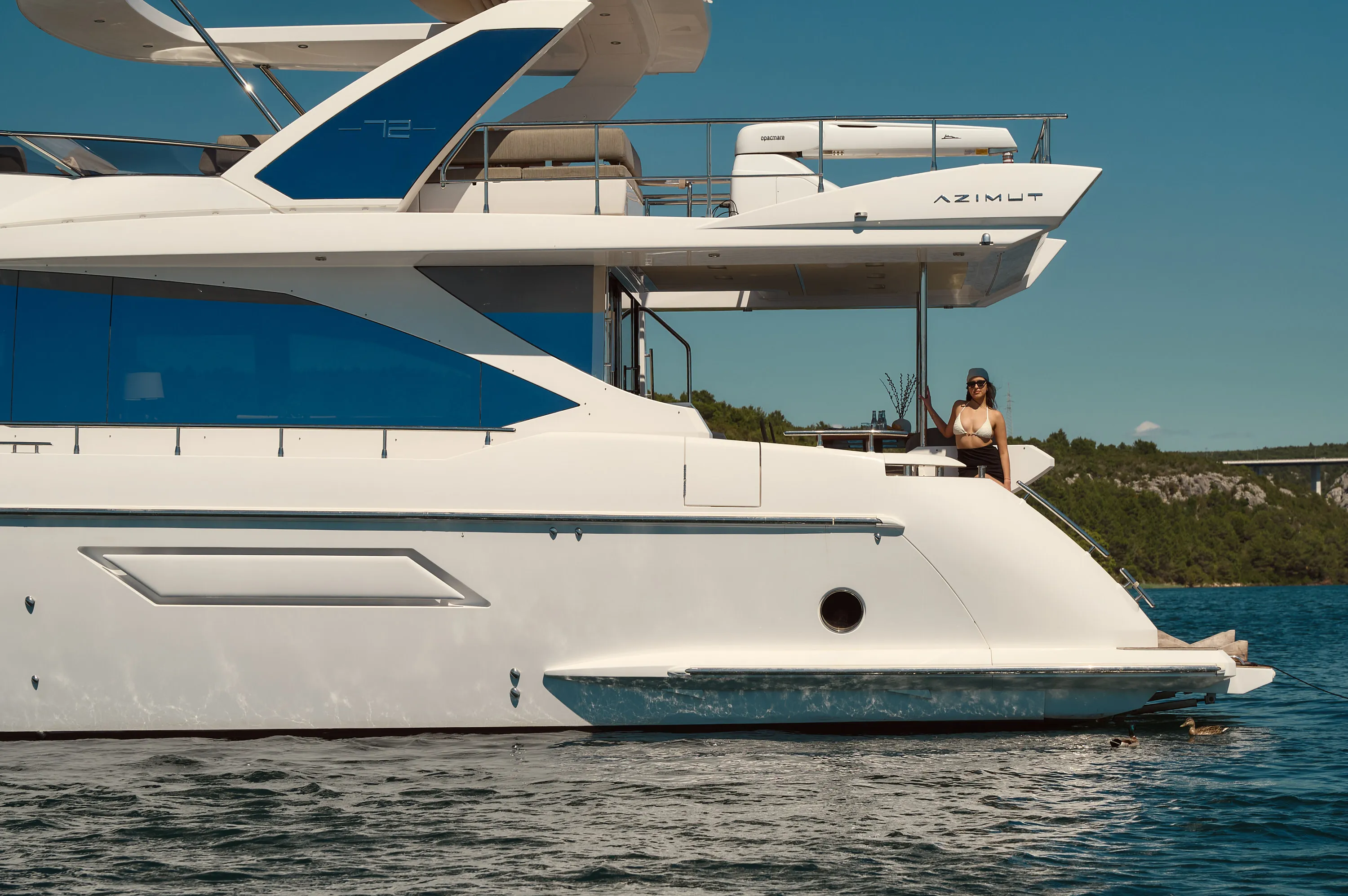 Azimut 72 Alyss — yacht photo 28