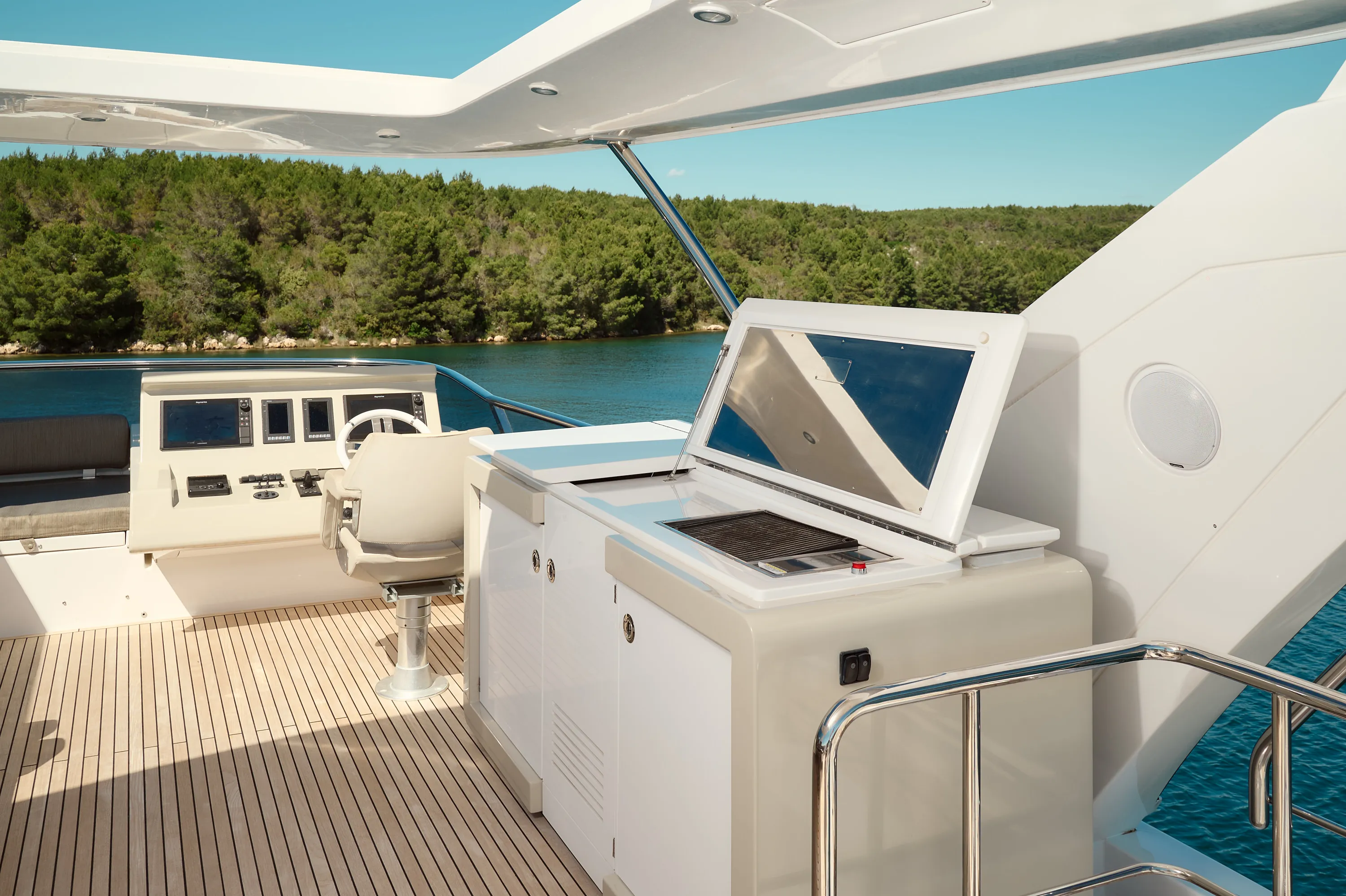 Azimut 72 Alyss — yacht photo 102