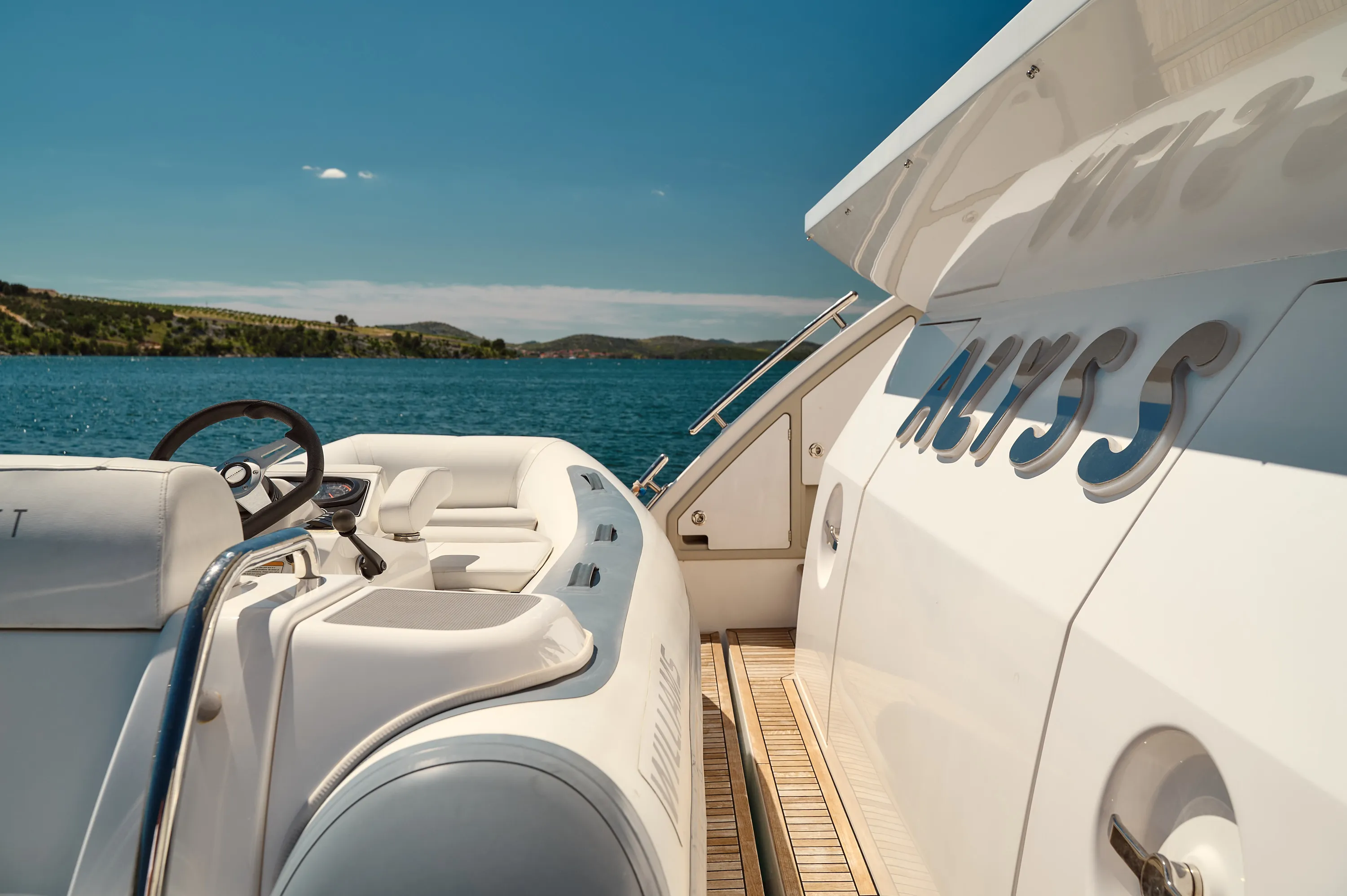 Azimut 72 Alyss — yacht photo 18