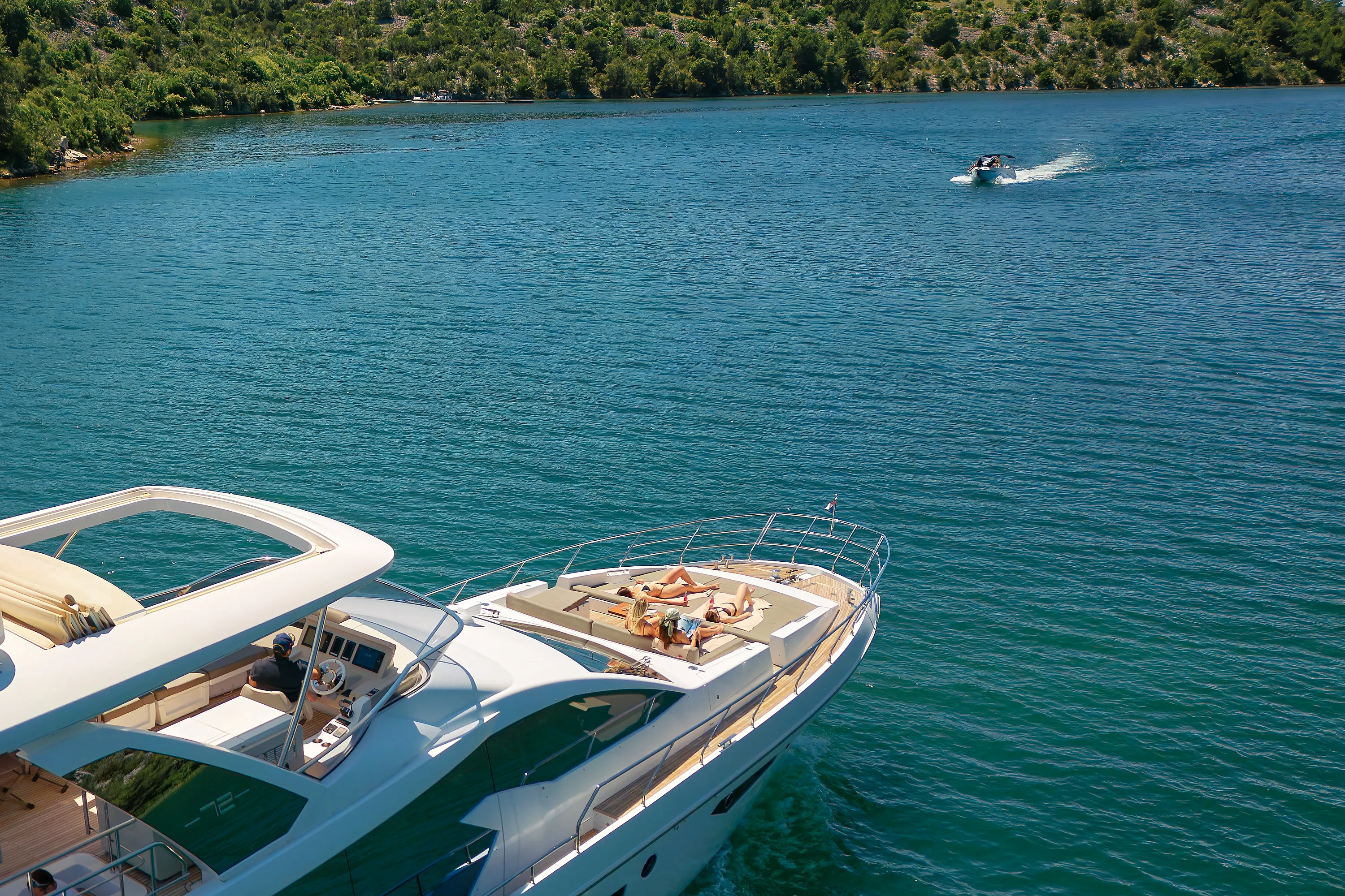 Azimut 72 Alyss — yacht photo 154