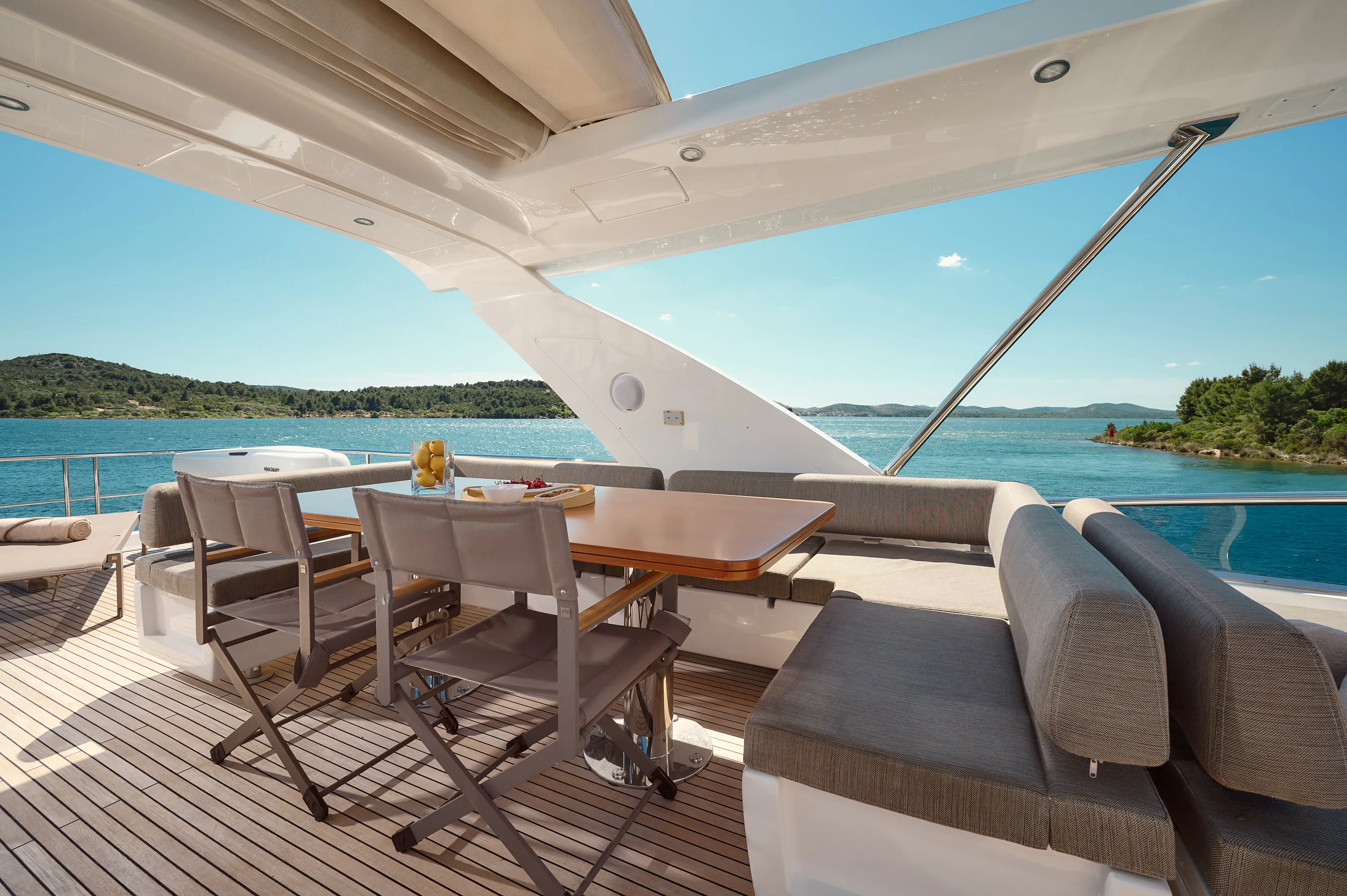 Azimut 72 Alyss — yacht photo 46