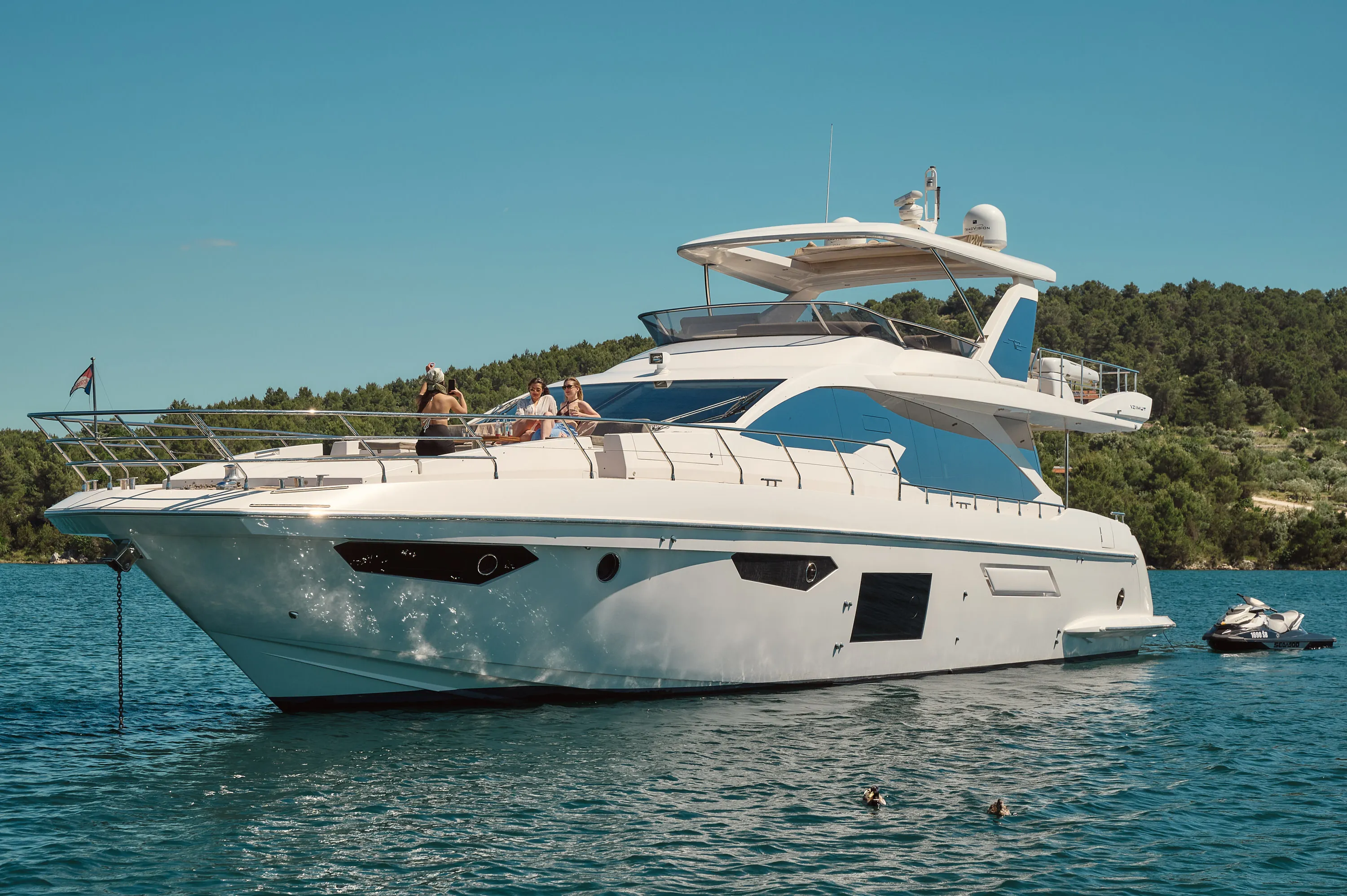 Azimut 72 Alyss — yacht photo 132