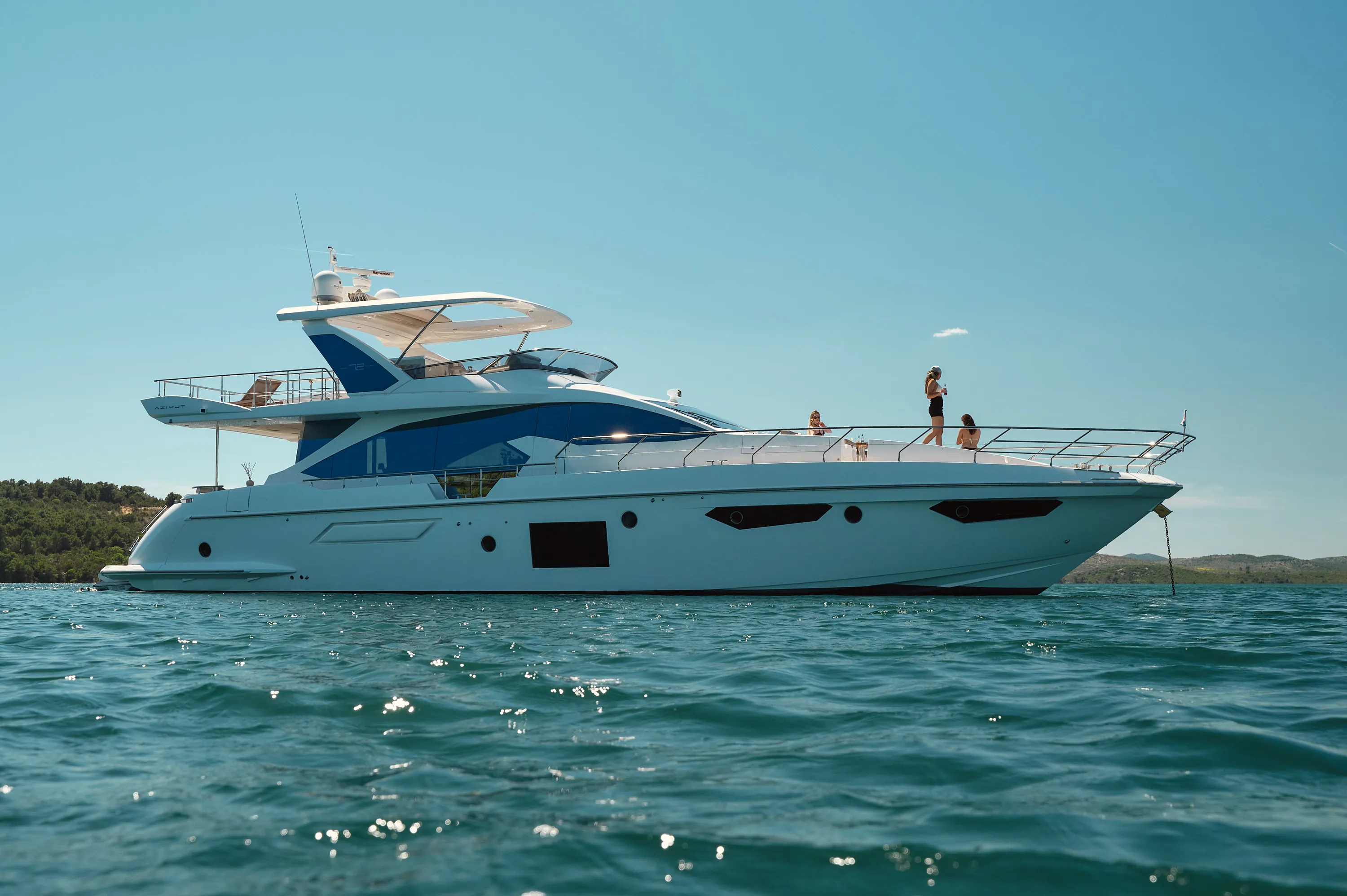 Azimut 72 Alyss — yacht photo 75
