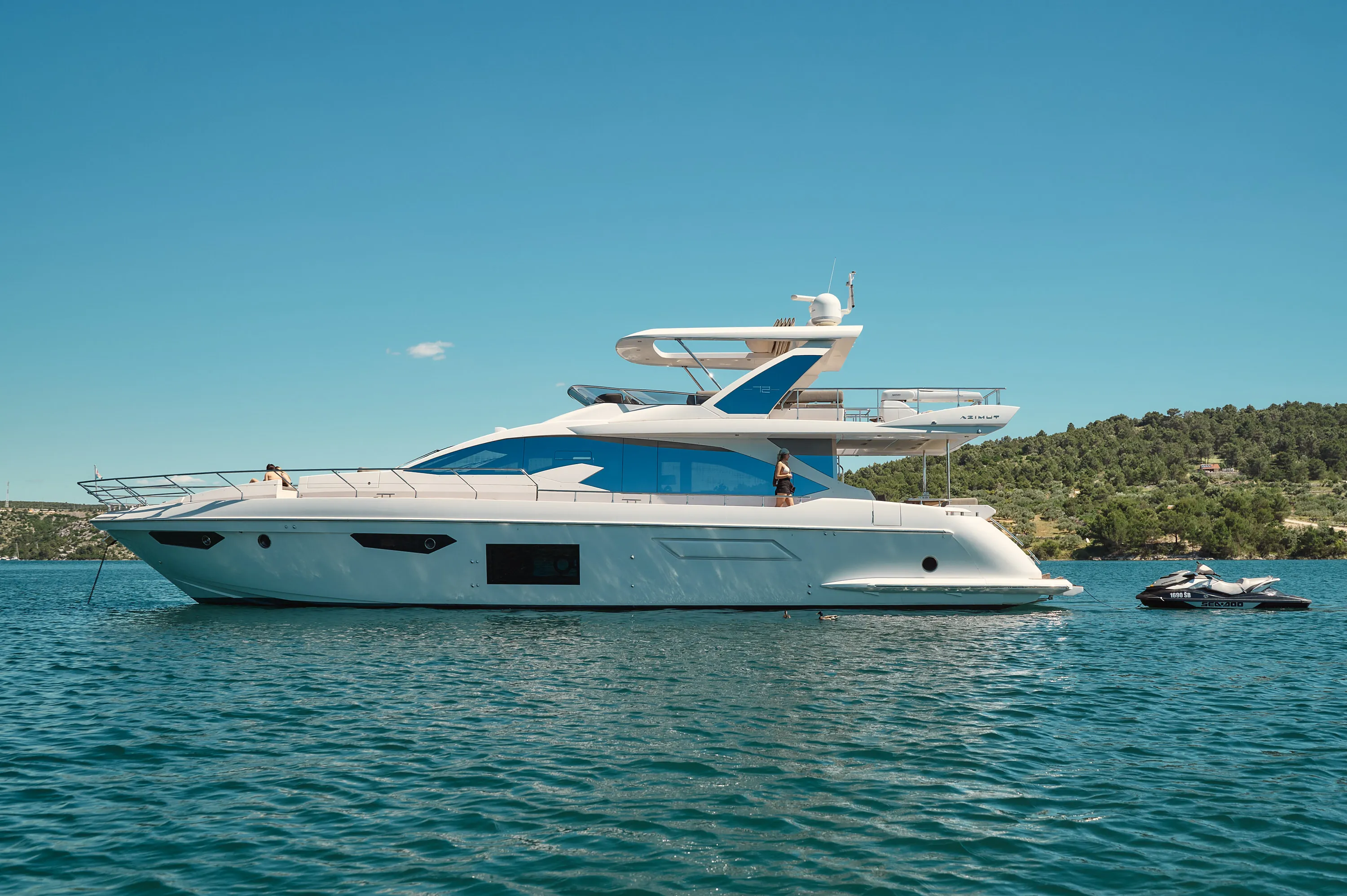 Azimut 72 Alyss — yacht photo 131