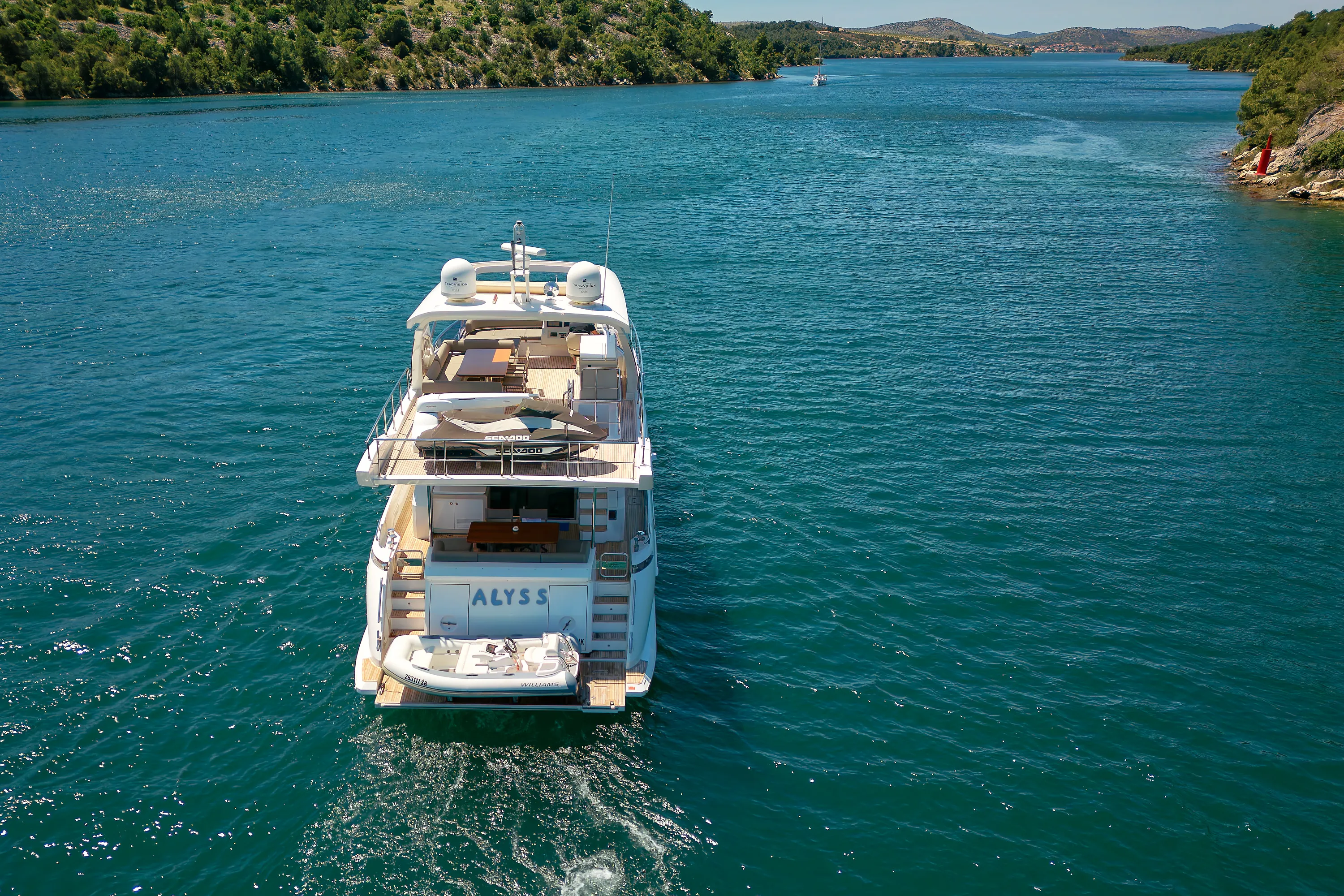 Azimut 72 Alyss — yacht photo 13