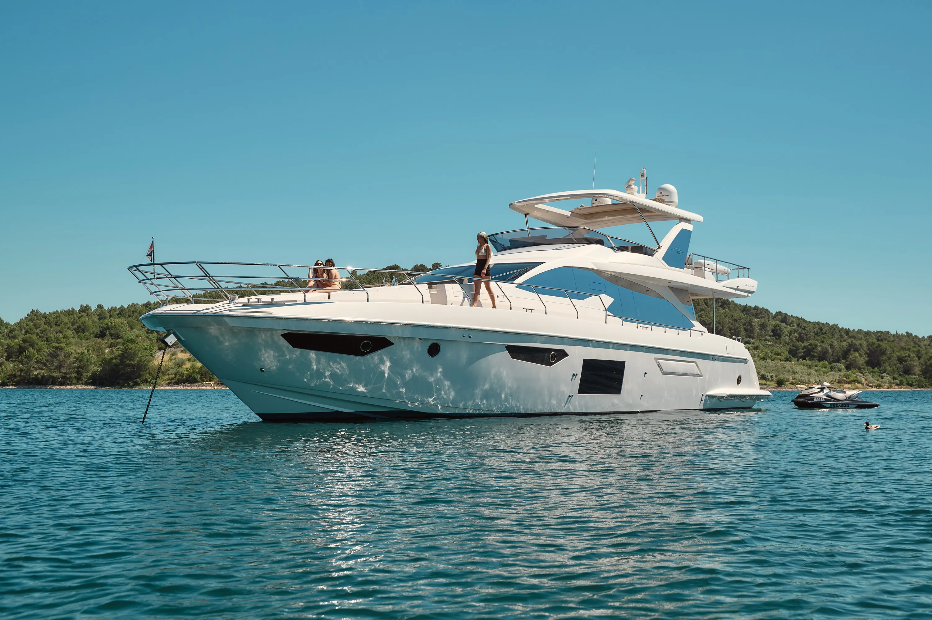 Azimut 72 Alyss — yacht photo 97