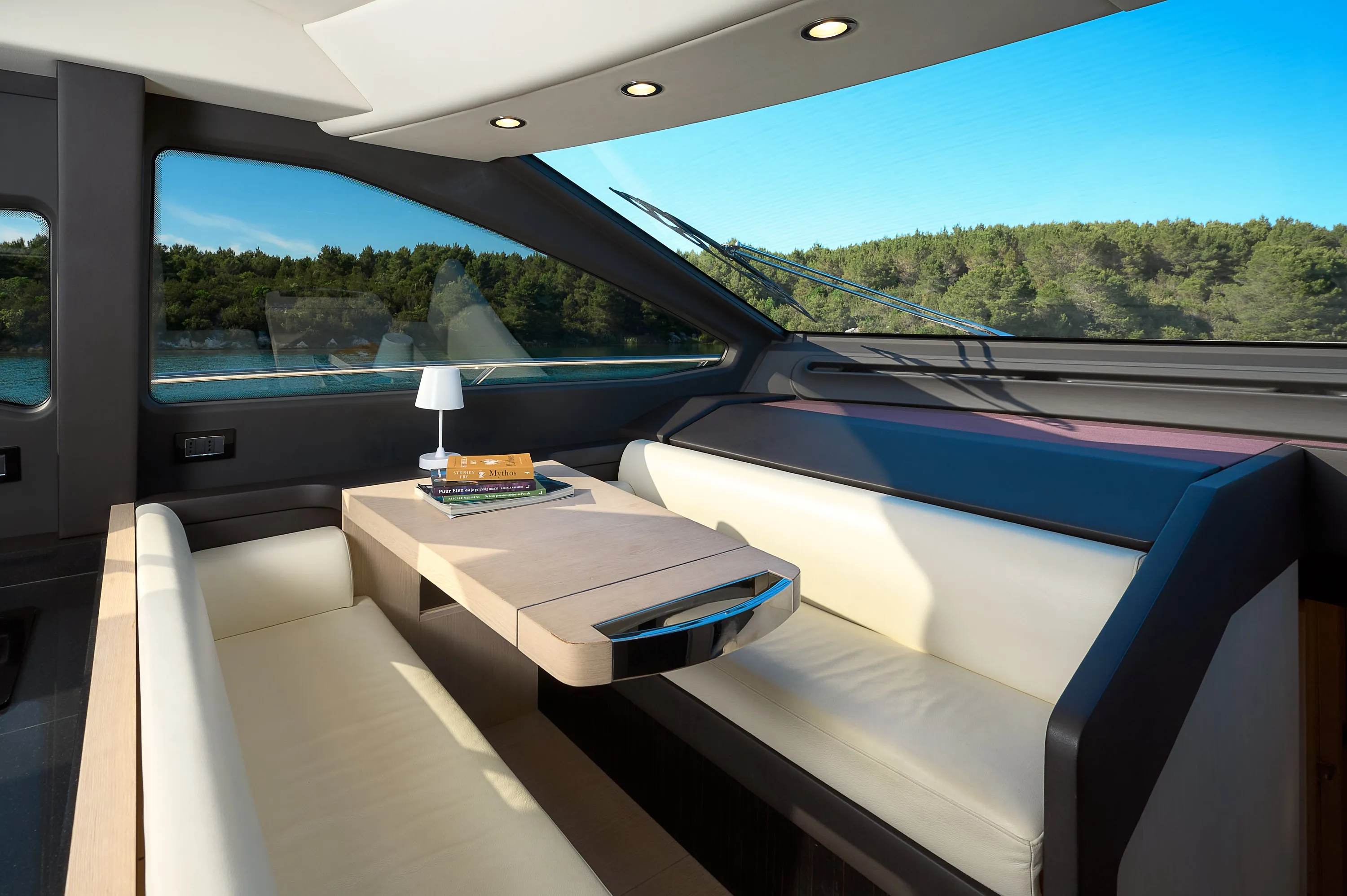 Azimut 72 Alyss — yacht photo 4