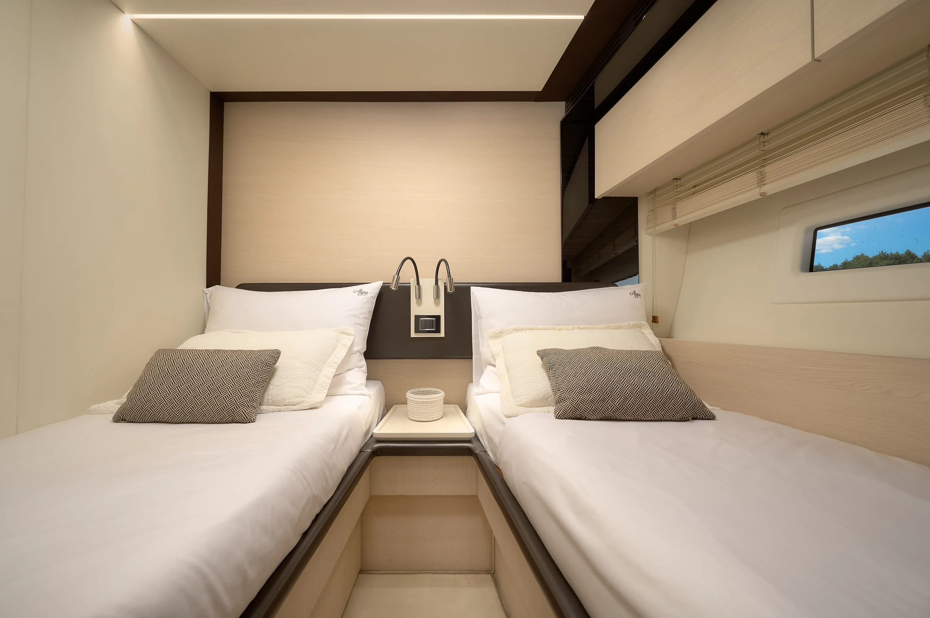 Azimut 72 Alyss — yacht photo 93