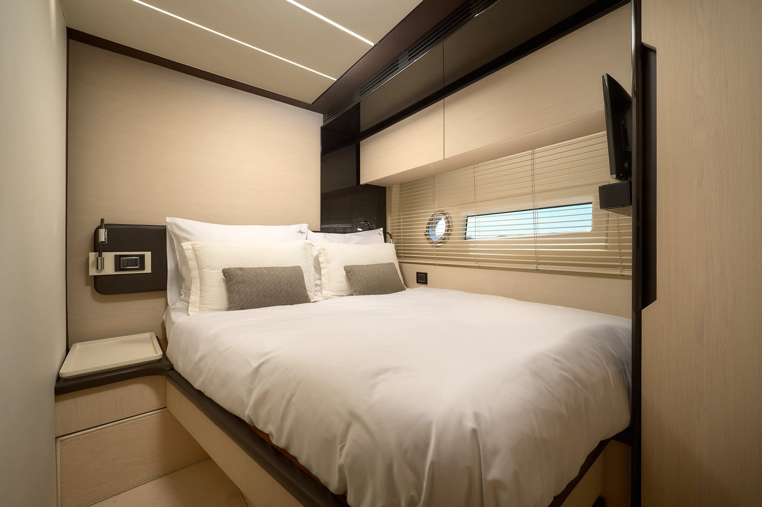 Azimut 72 Alyss — yacht photo 37