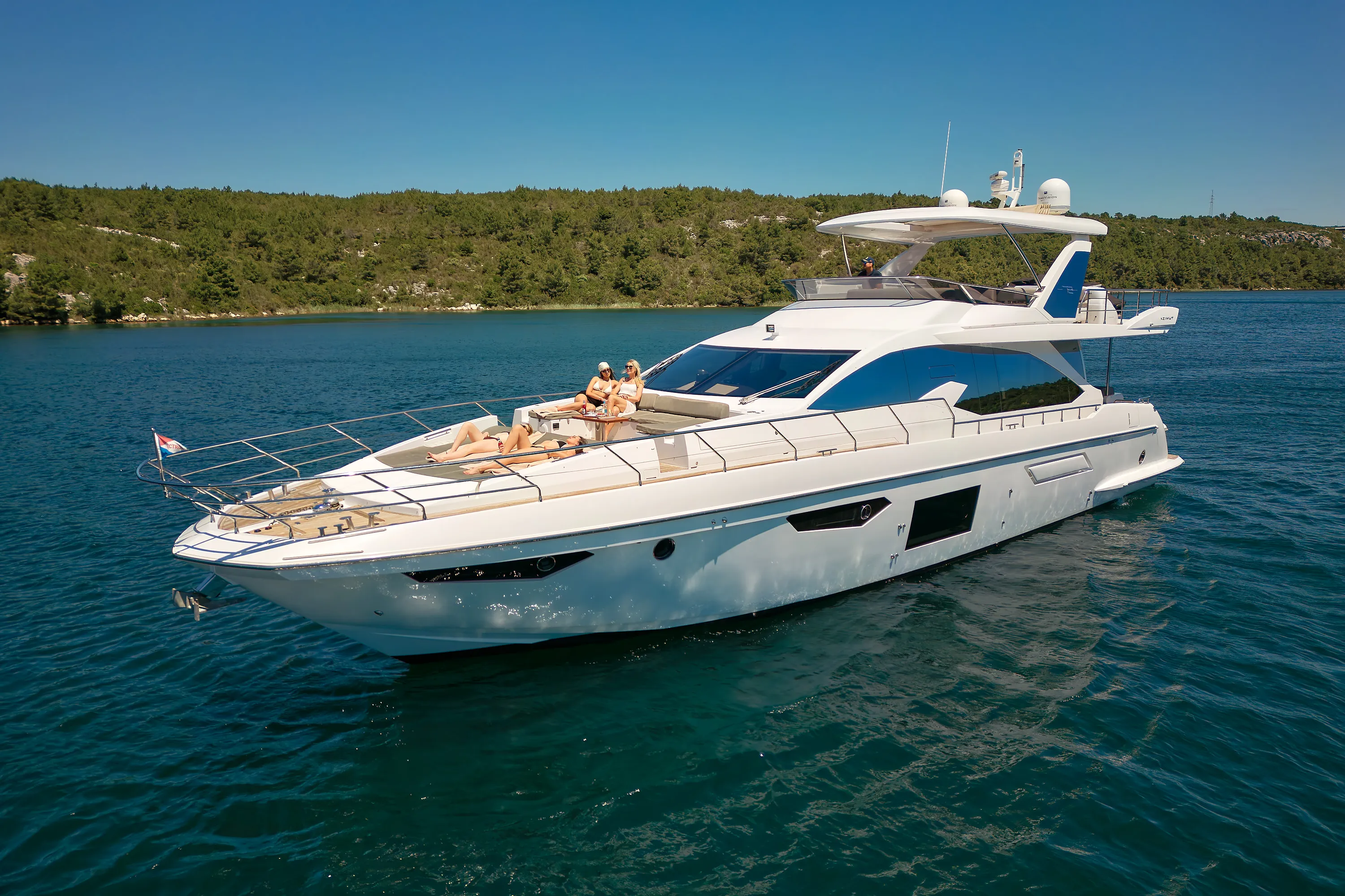 Azimut 72 Alyss — yacht photo 145