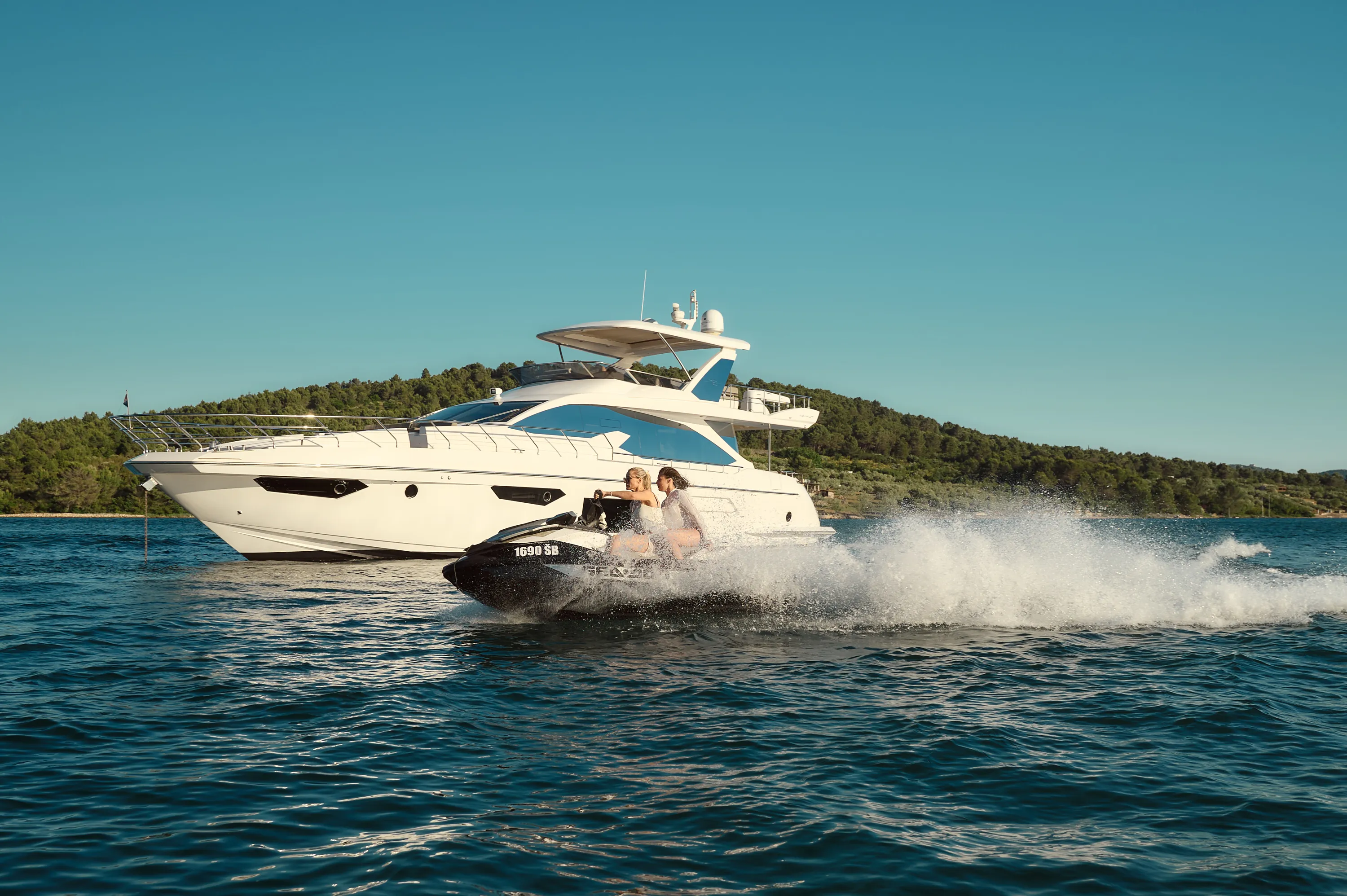 Azimut 72 Alyss — yacht photo 155