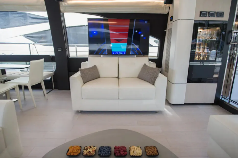Azimut 72 Alyss — yacht photo 98