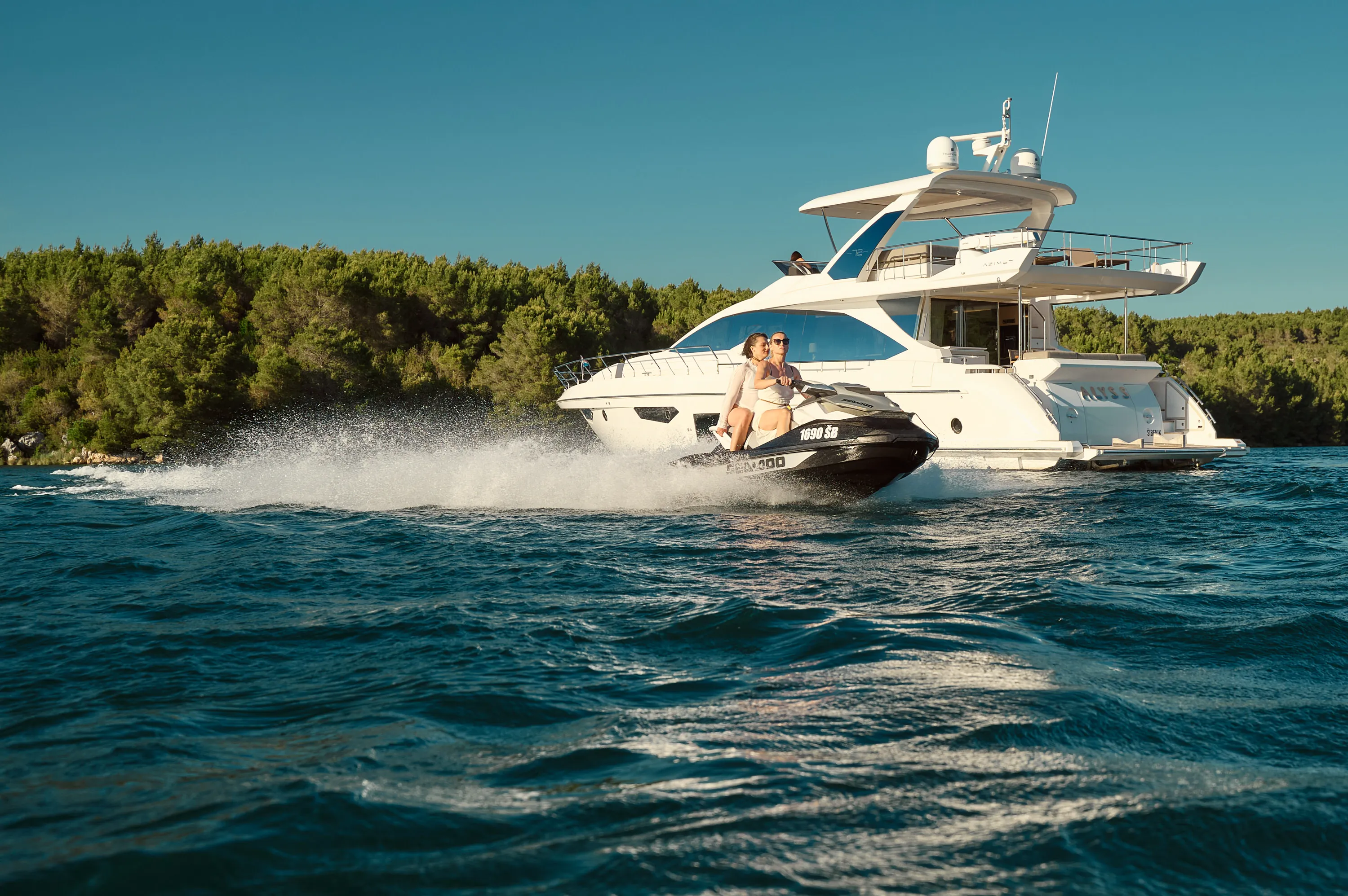 Azimut 72 Alyss — yacht photo 85