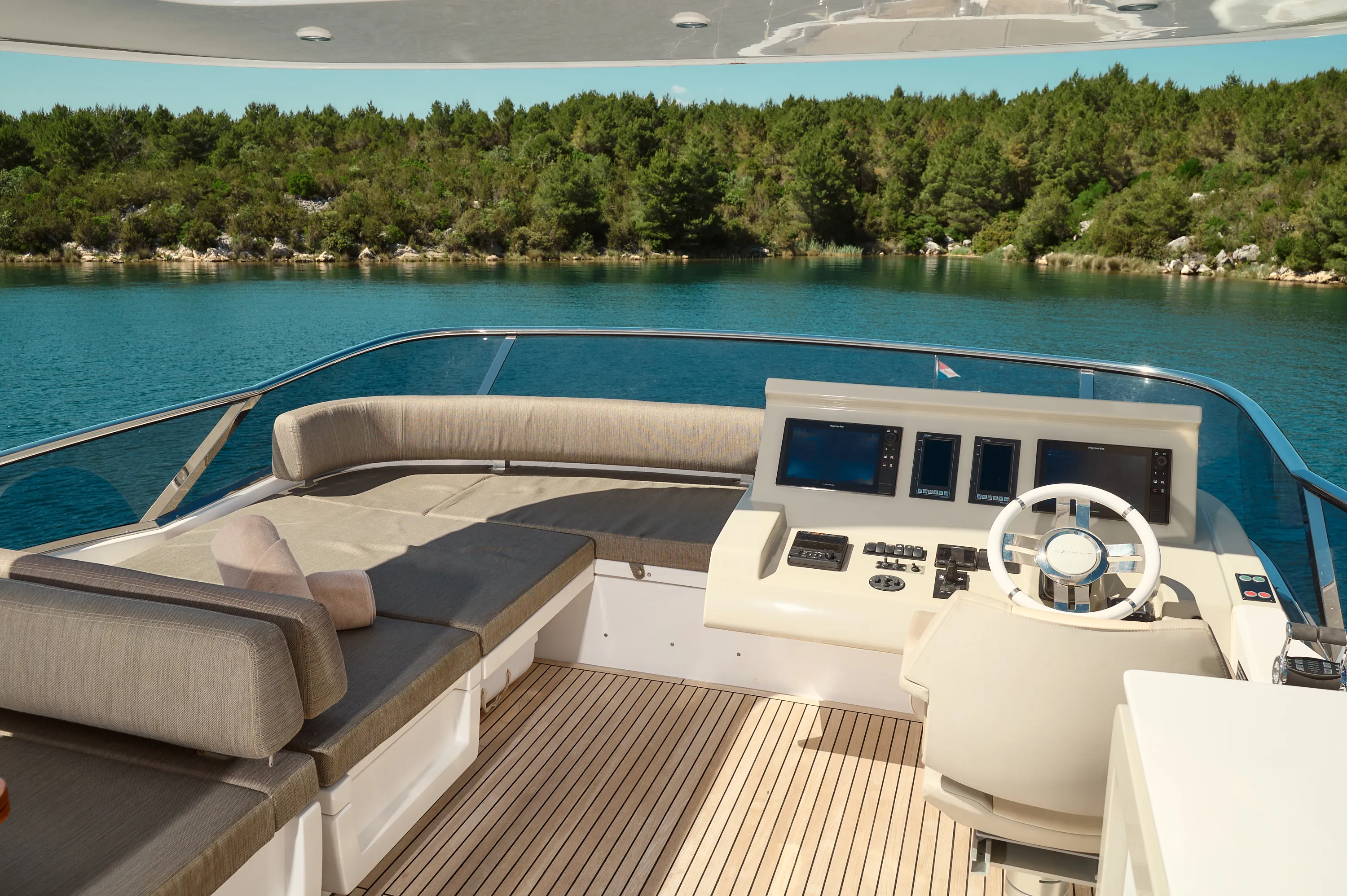 Azimut 72 Alyss — yacht photo 83