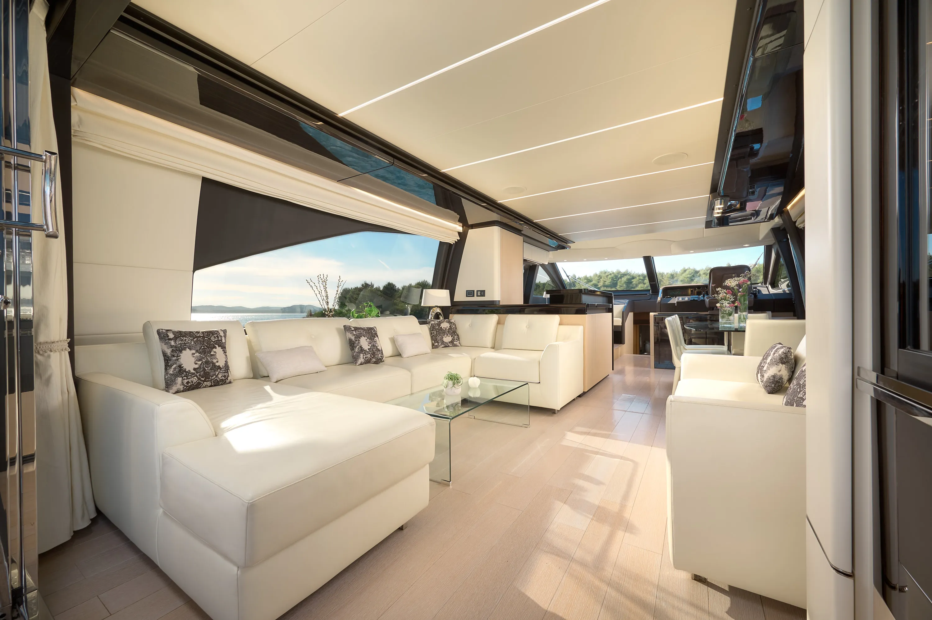 Azimut 72 Alyss — yacht photo 38