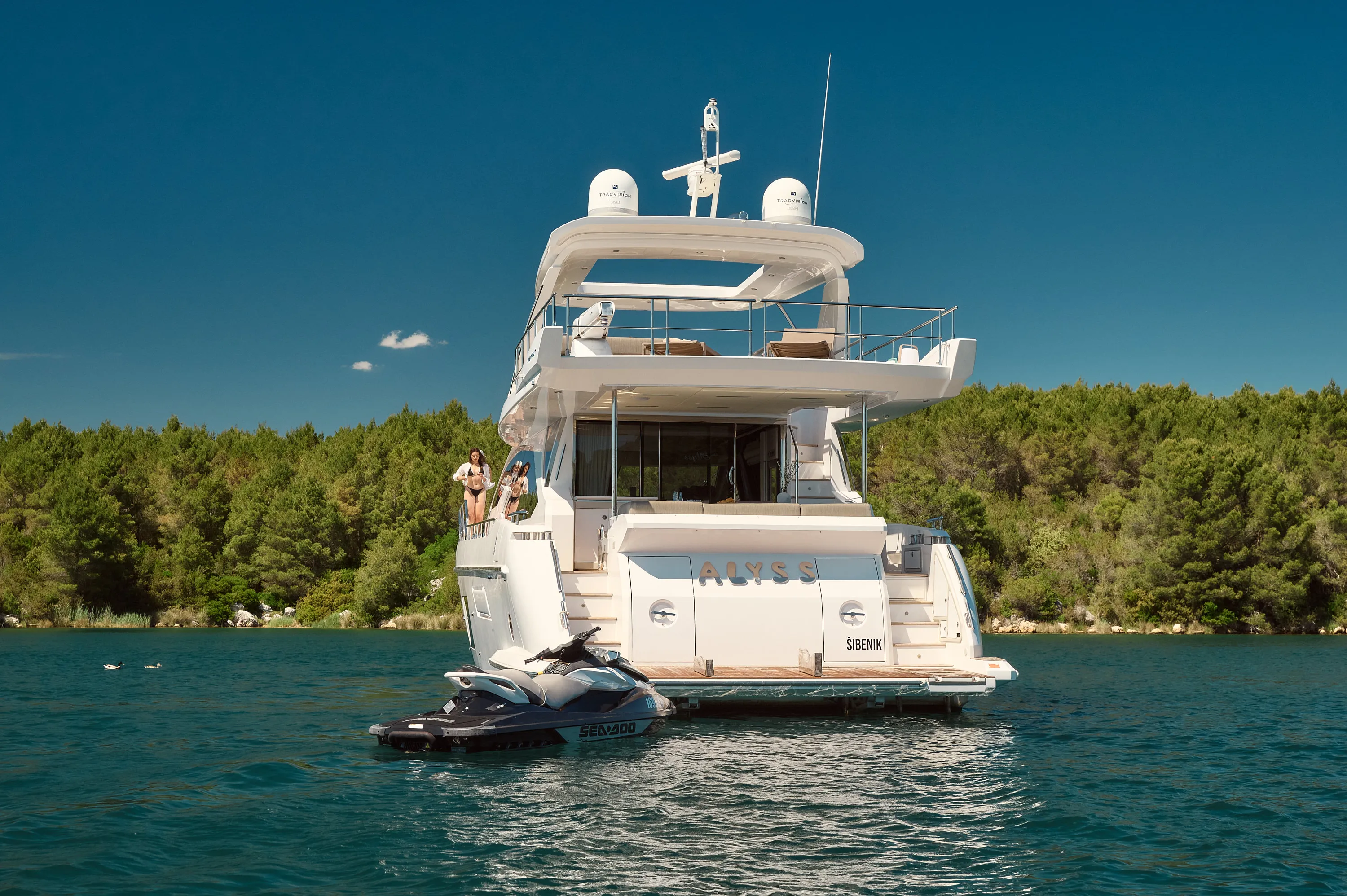 Azimut 72 Alyss — yacht photo 82