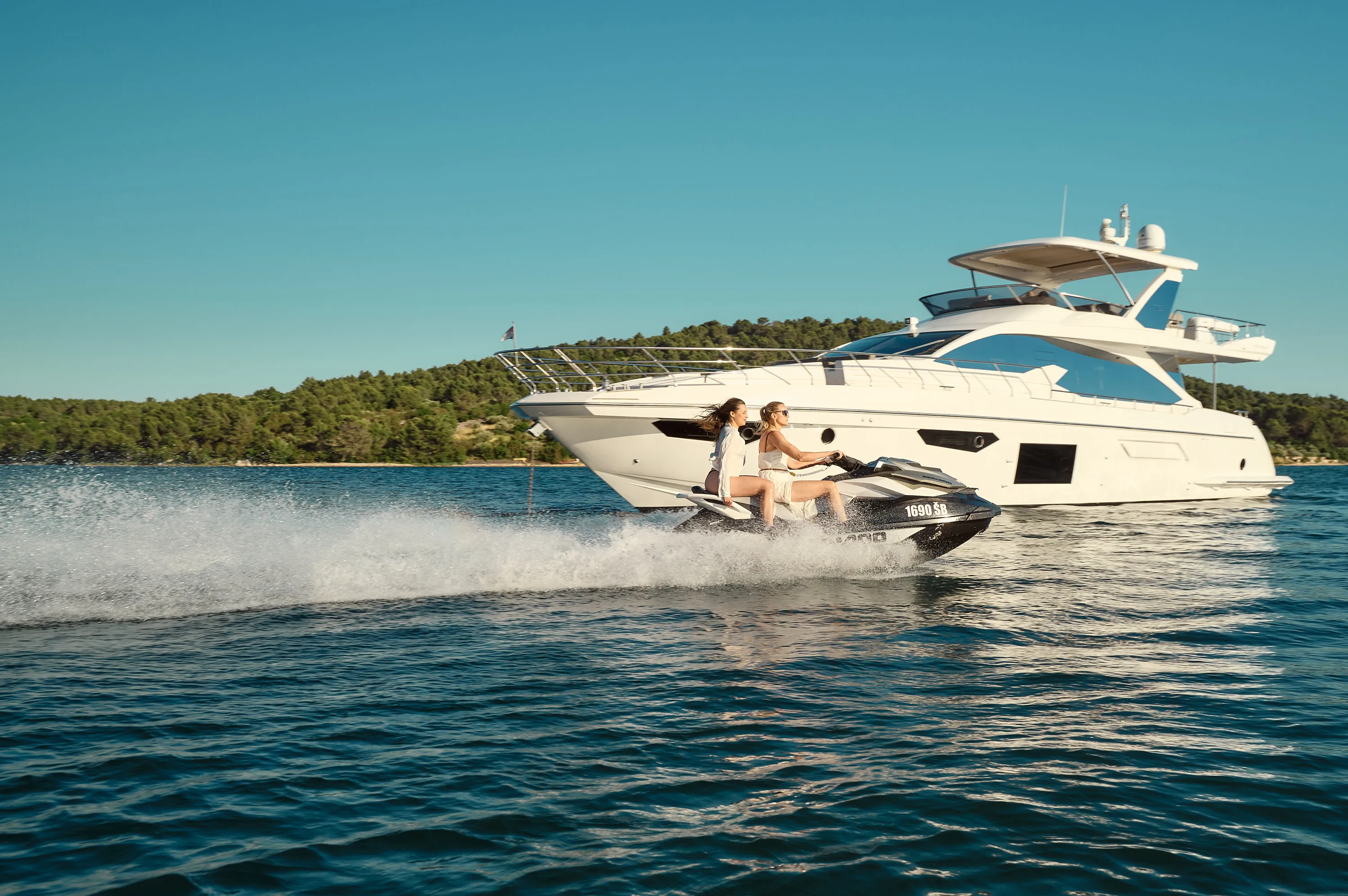 Azimut 72 Alyss — yacht photo 57