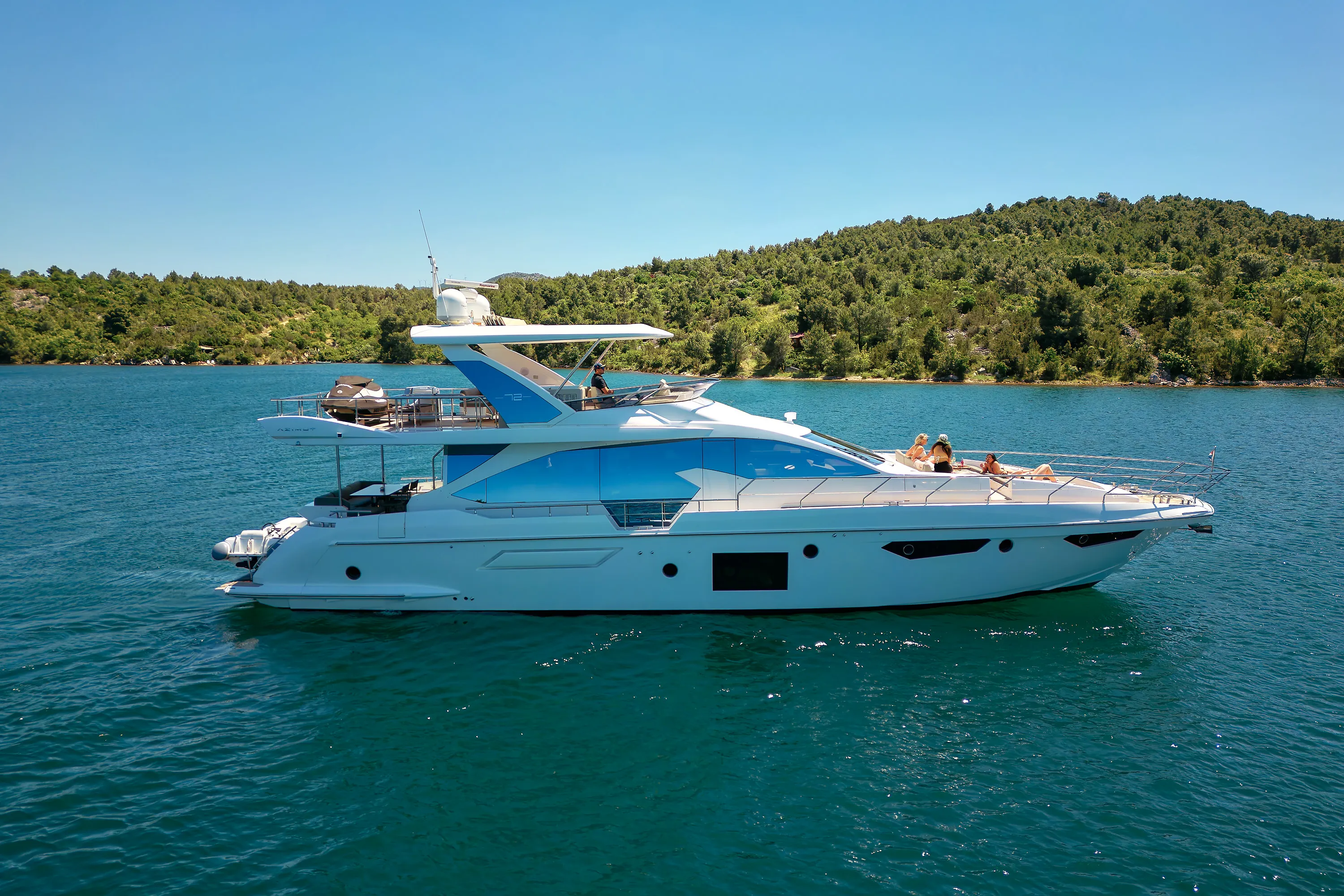 Azimut 72 Alyss — yacht photo 106