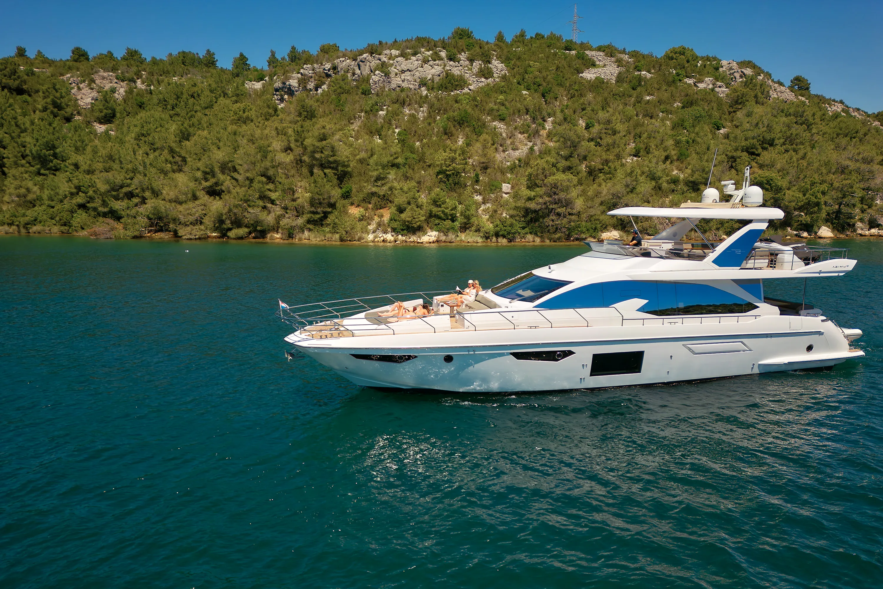 Azimut 72 Alyss — yacht photo 36