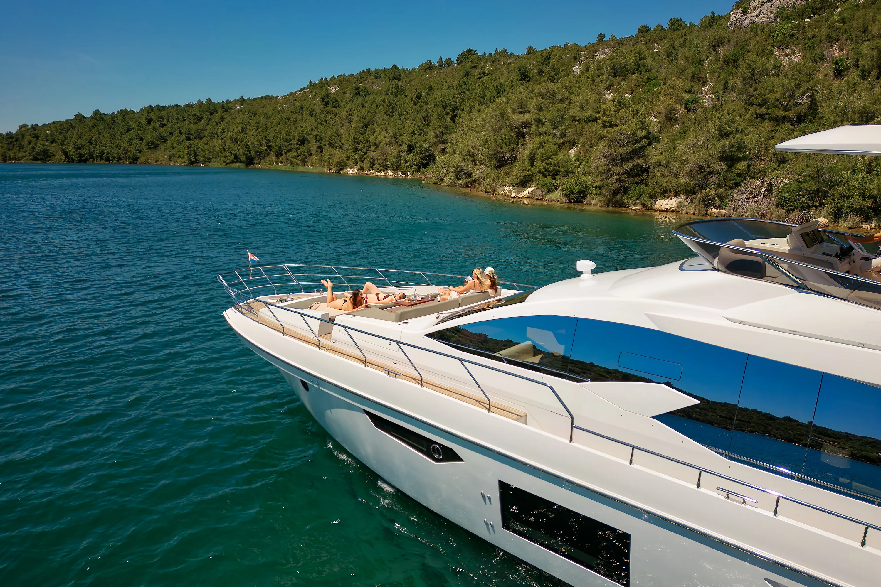 Azimut 72 Alyss — yacht photo 26