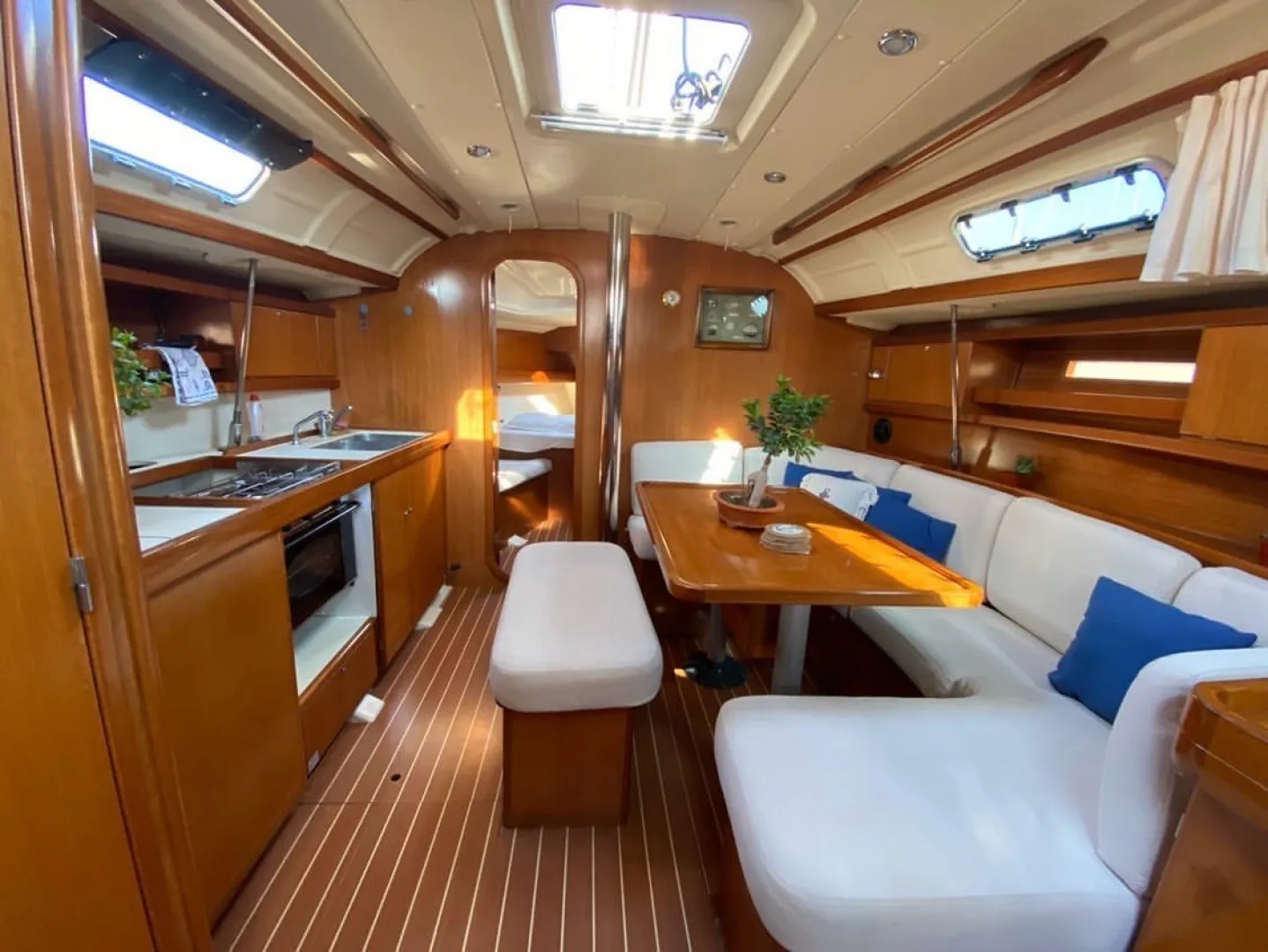 Dufour 385 Grand Large Godspeed — foto dello yacht n. 8