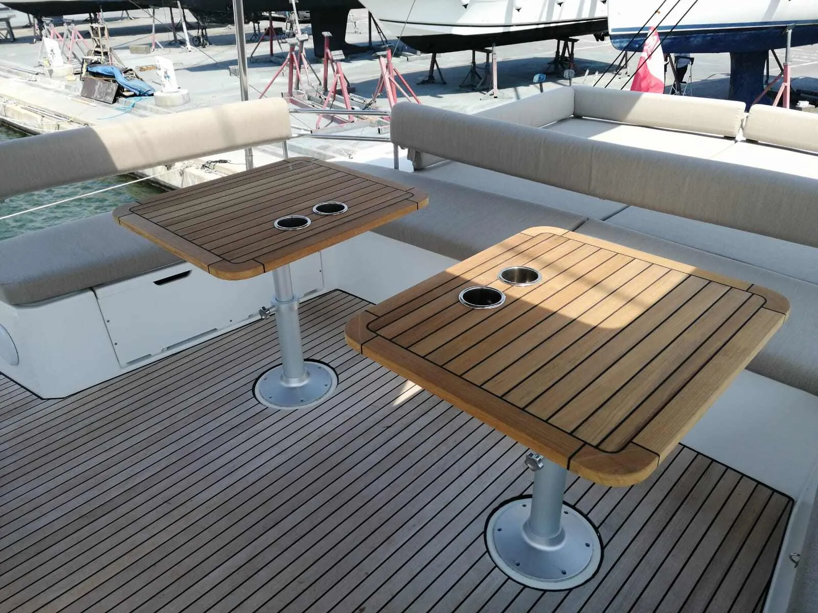 Bali 5.4 Premium — фотография яхты 5