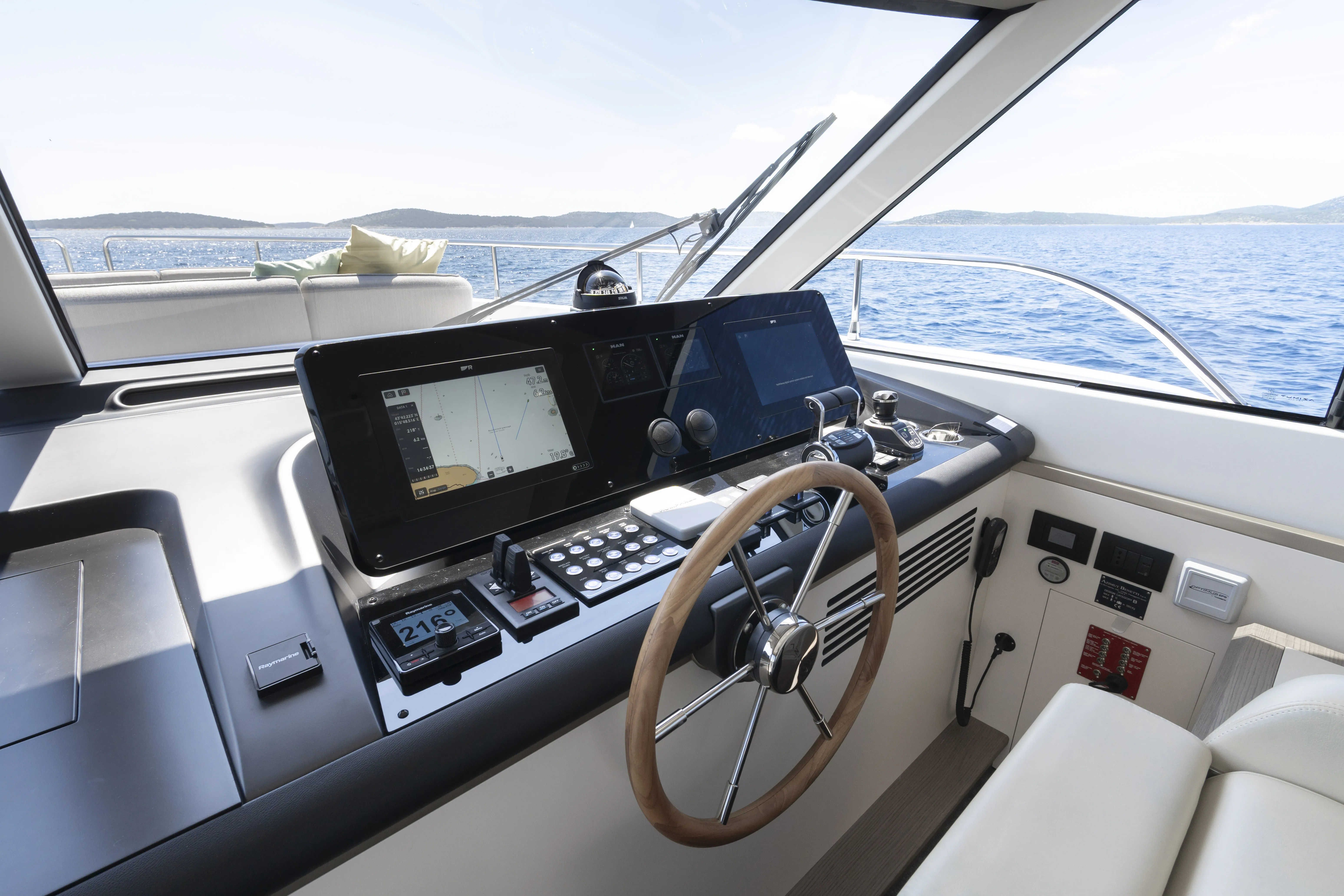 Azimut Magellano 60 Olivia — yacht photo 85