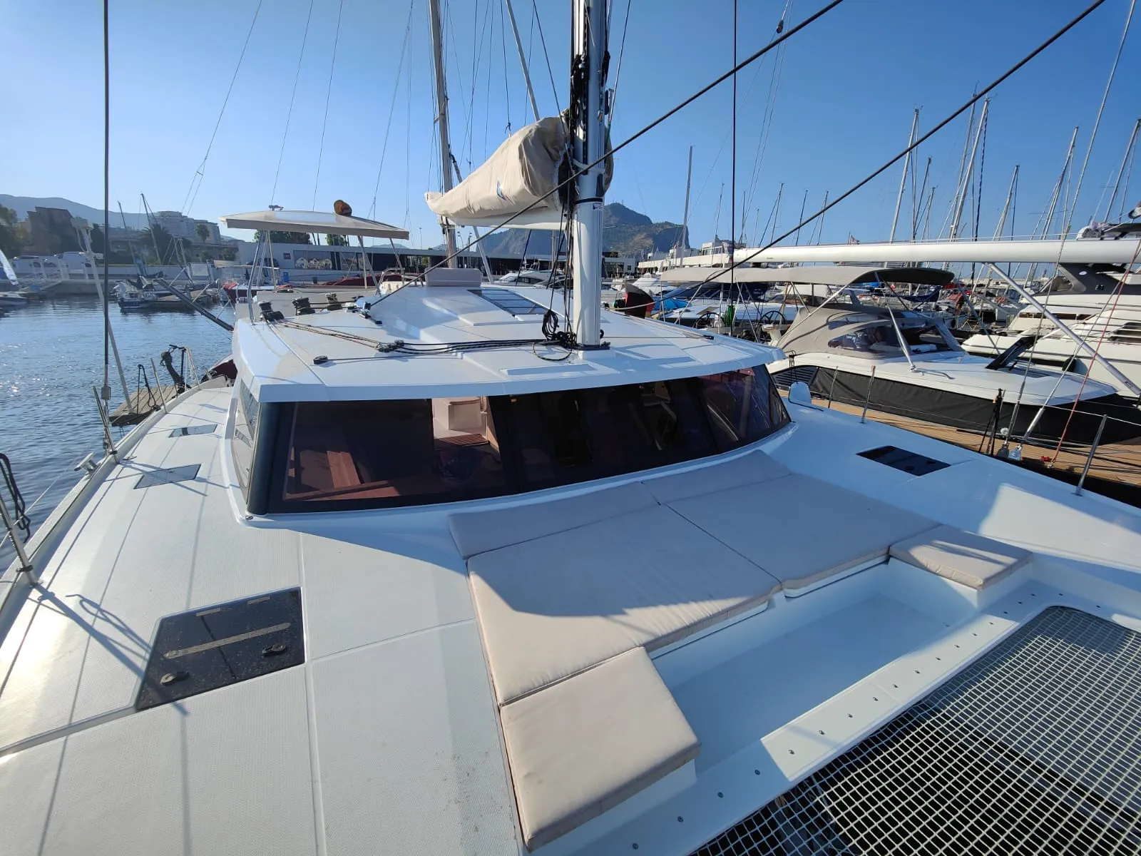 Astréa 42 Rossa — фотография яхты 9
