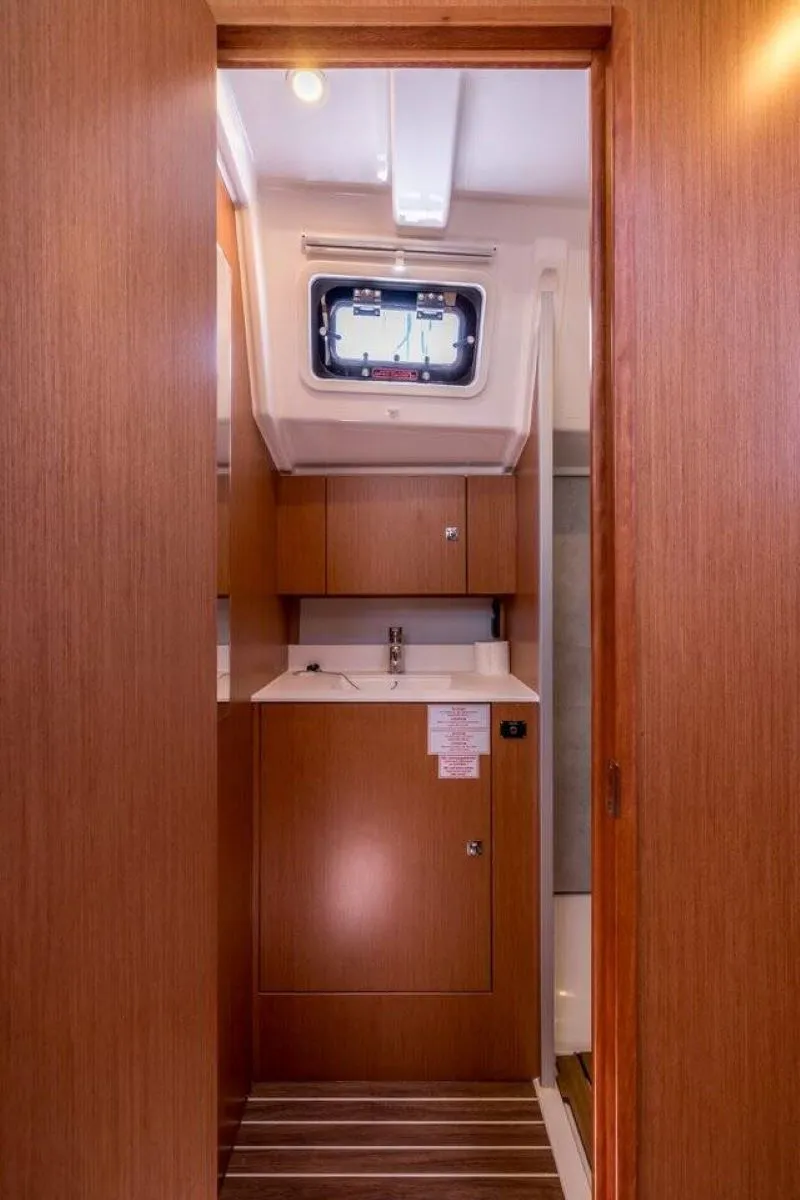 Bavaria C42 MARIJANA — fotografia jachty 5