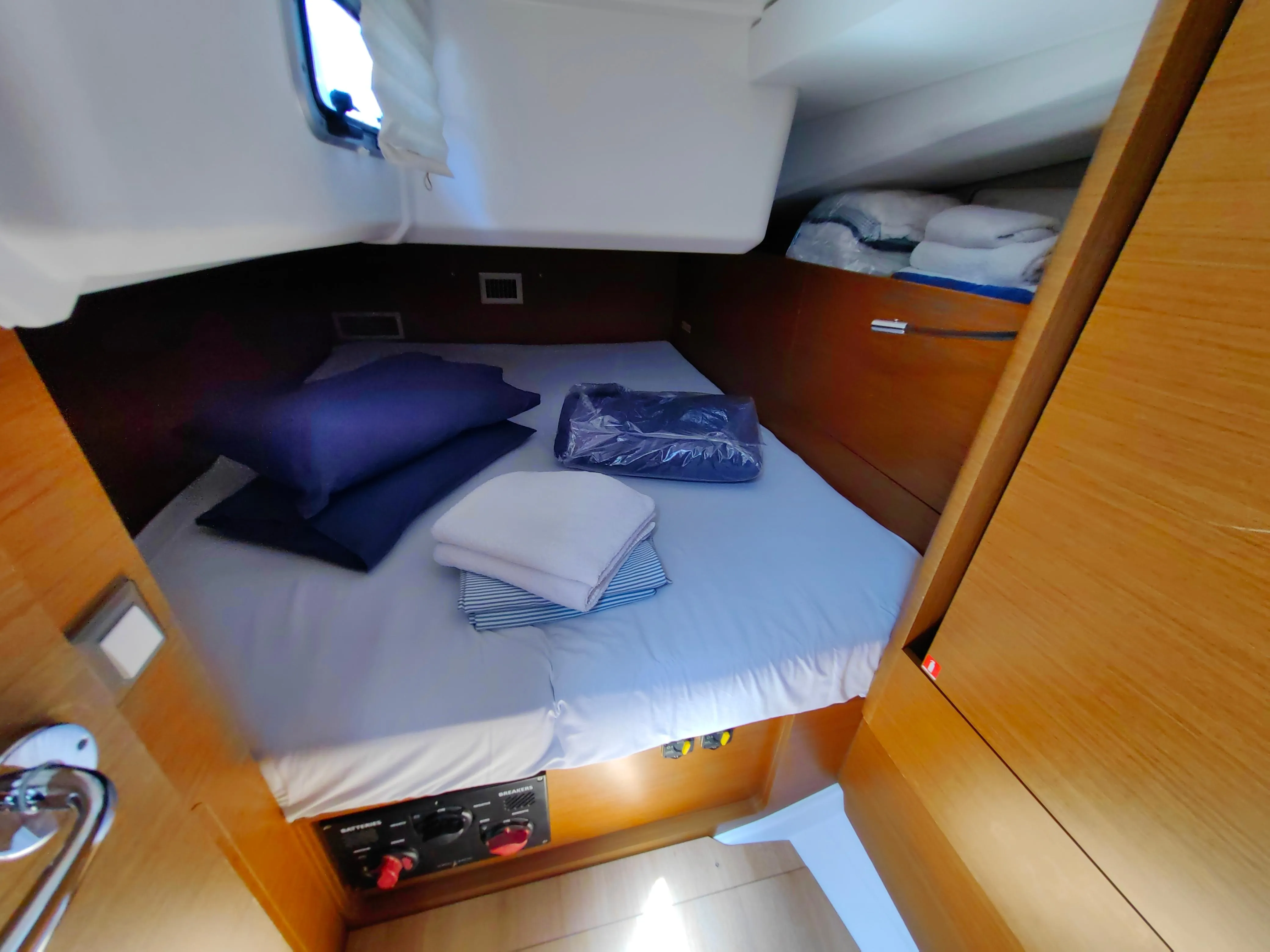 Sun Odyssey 440 Milky Way — фотография яхты 13
