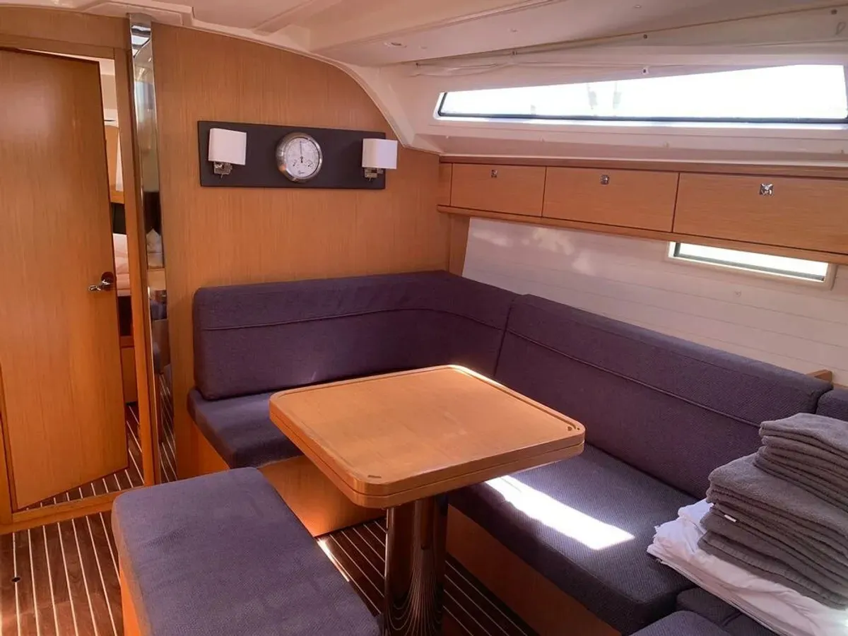 Bavaria Cruiser 41 WHATEVER — фотография яхты 5