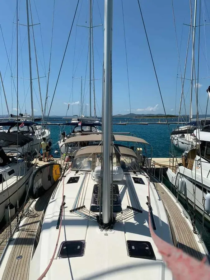 Bavaria Cruiser 41 WHATEVER — фотография яхты 14