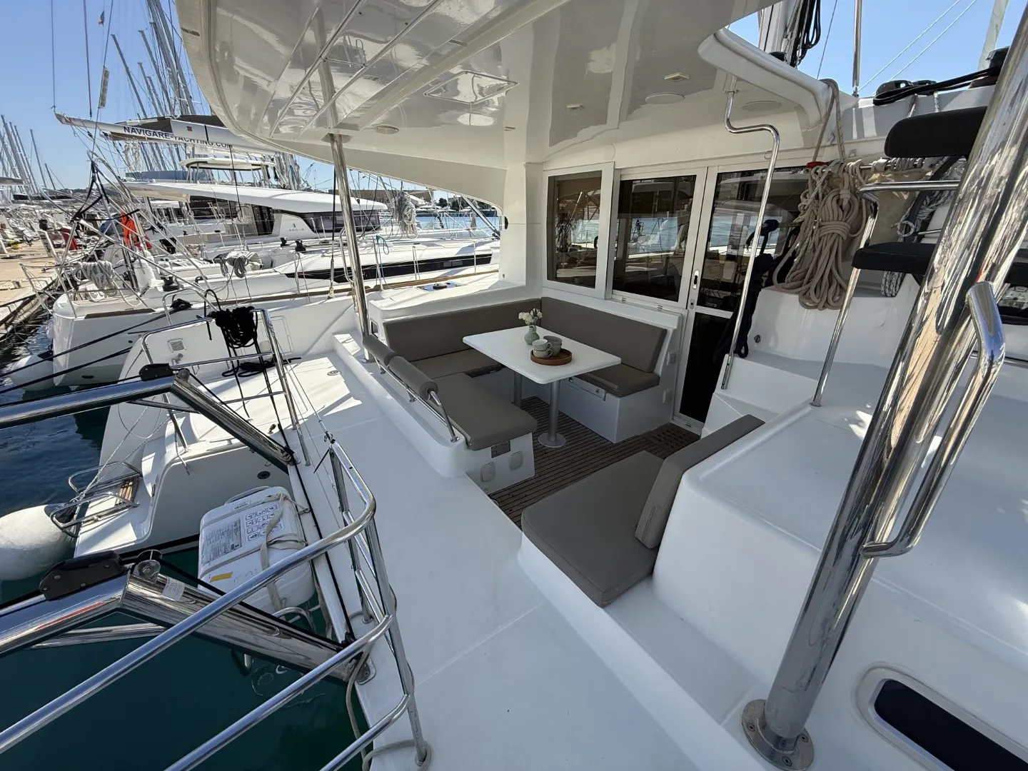 Lagoon 39 Cava — фотография яхты 16