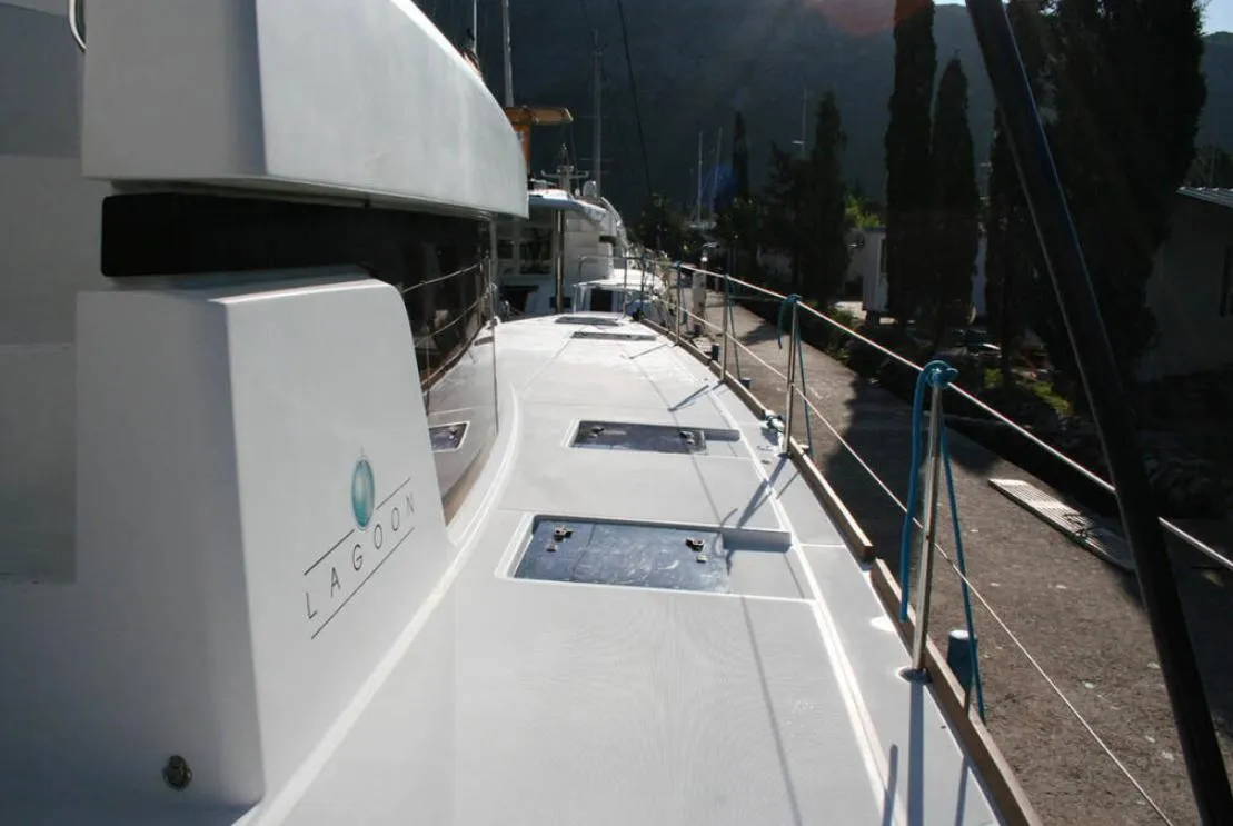 Lagoon 52F Matarma — фотография яхты 6