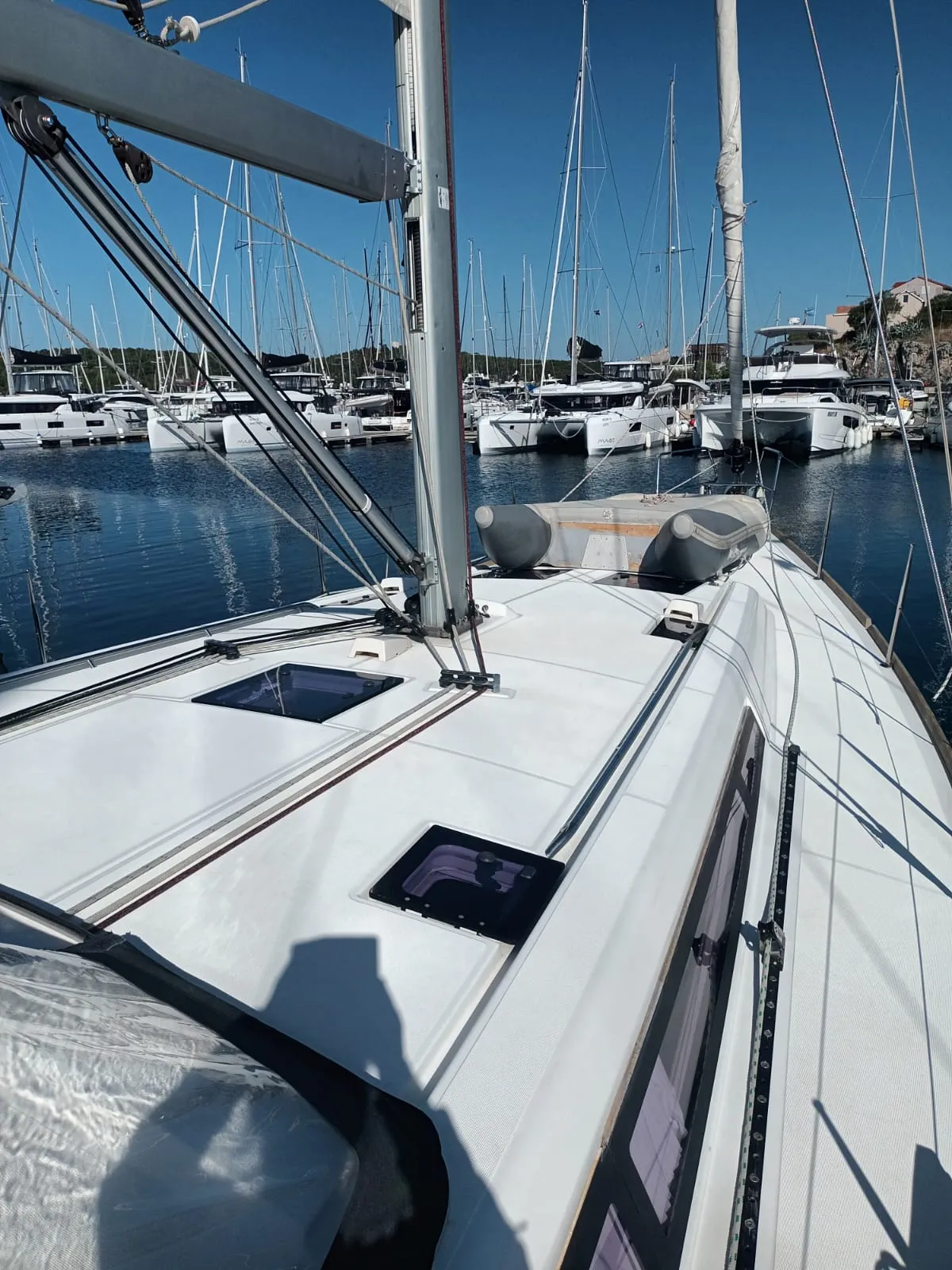 Oceanis 48 LUNA ROSSA — yacht photo 10