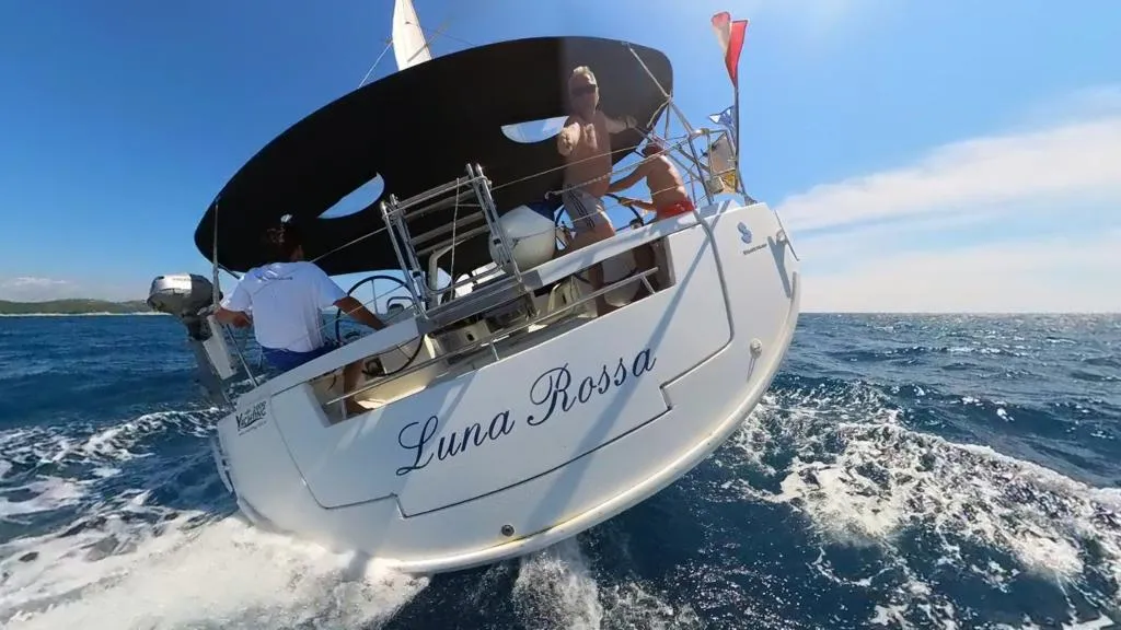Oceanis 48 LUNA ROSSA — yacht photo 13