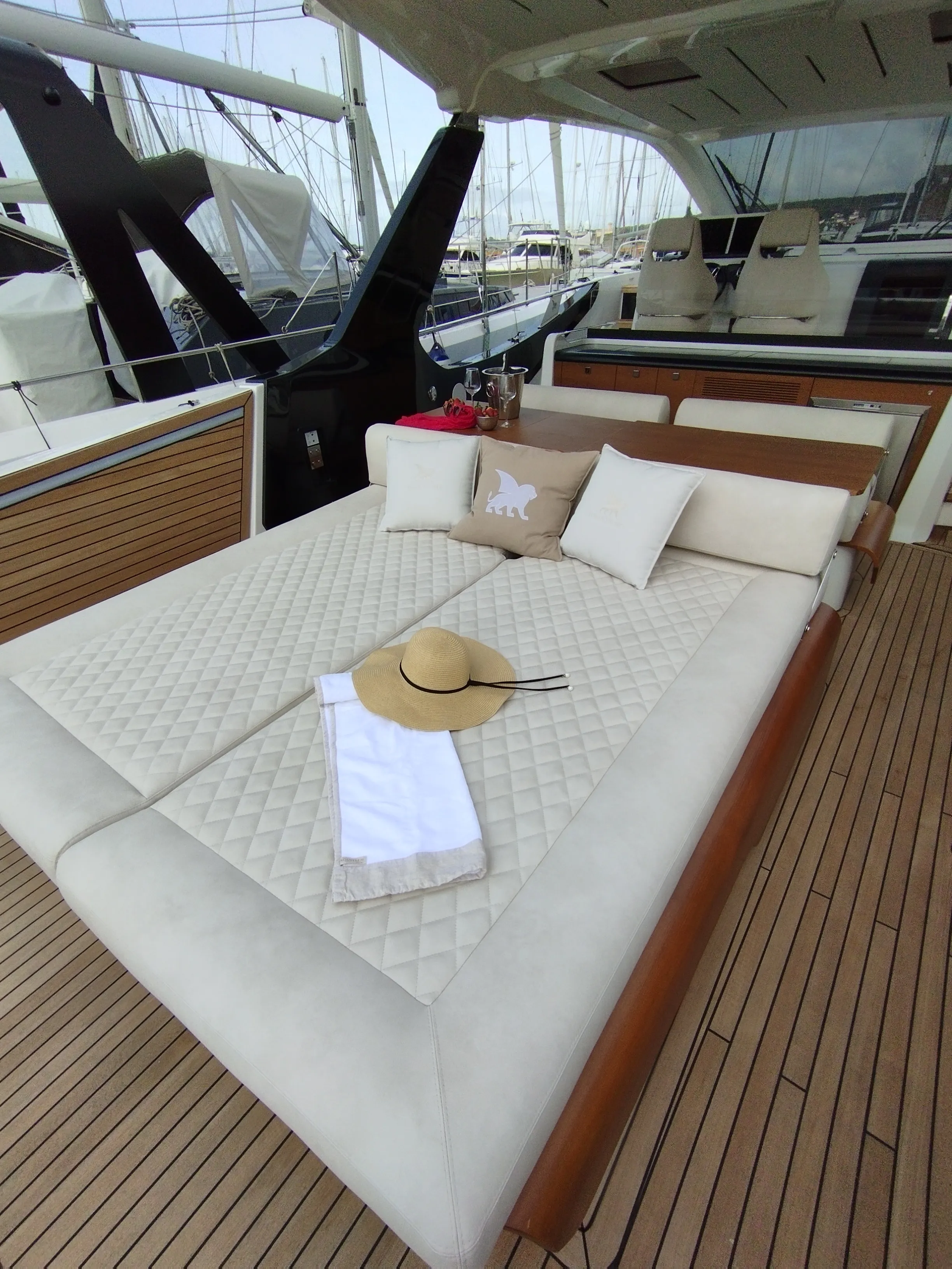 IY 43 Veloce no_name — Yachtfoto 56