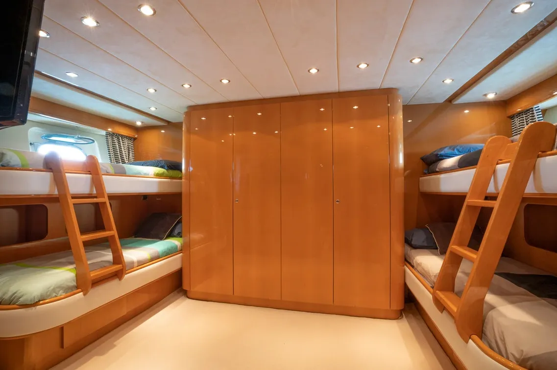 Falcon 86 Georg I — yacht photo 7