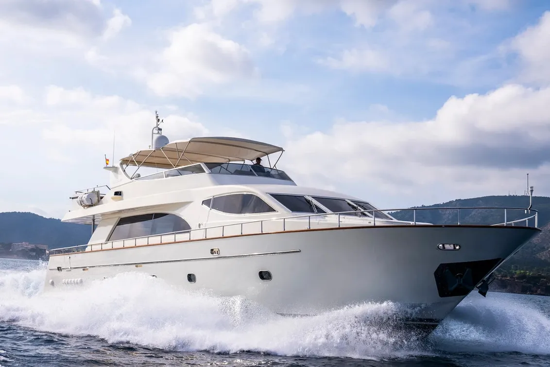 Falcon 86 Georg I — yacht photo 15