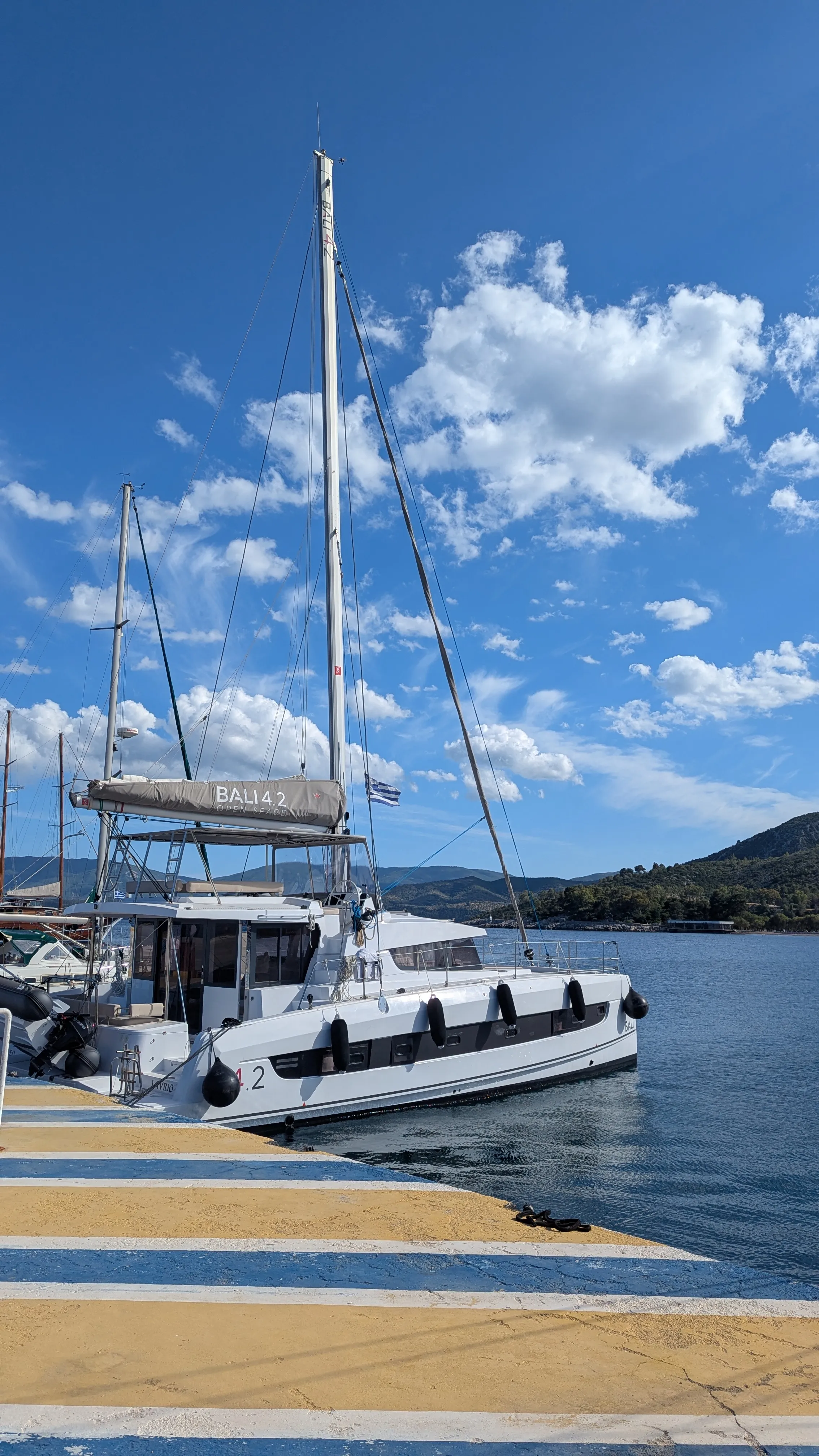 Bali 4.2 Leo — фотография яхты 67
