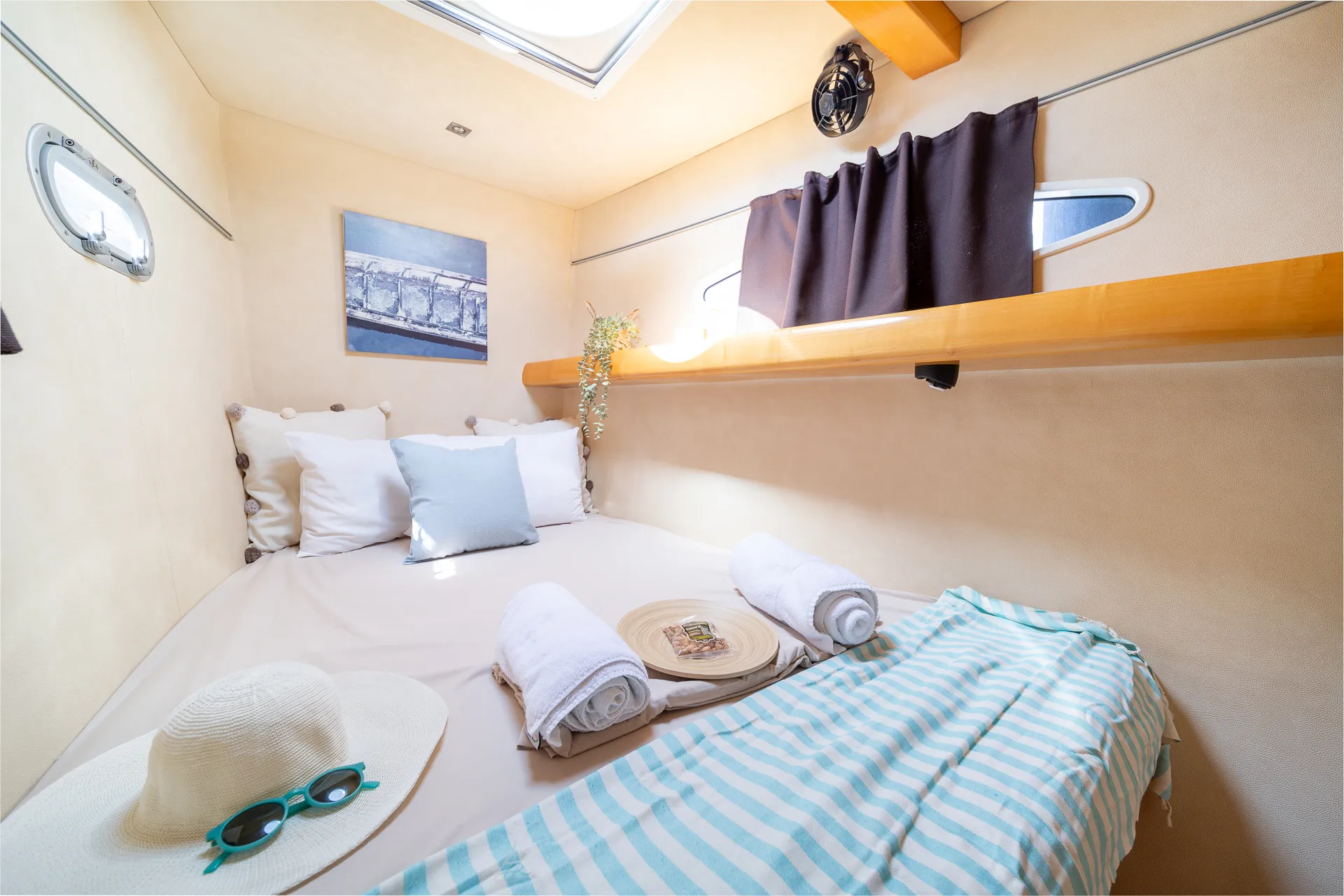 Eleuthera 60 Zorba CAT Cabin 1 — fotografia jachty 16