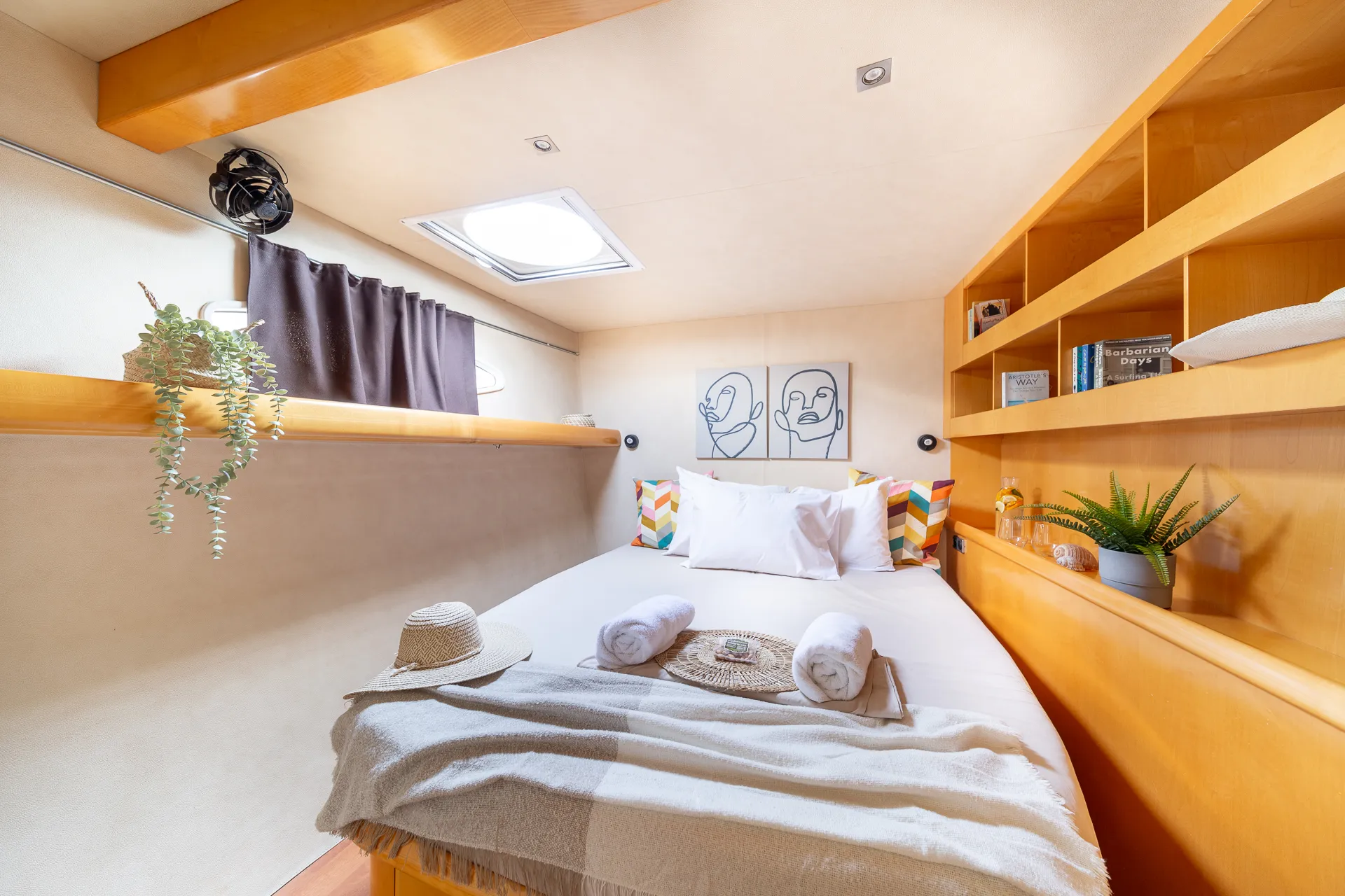Eleuthera 60 Zorba CAT Cabin 1 — fotografia jachty 21