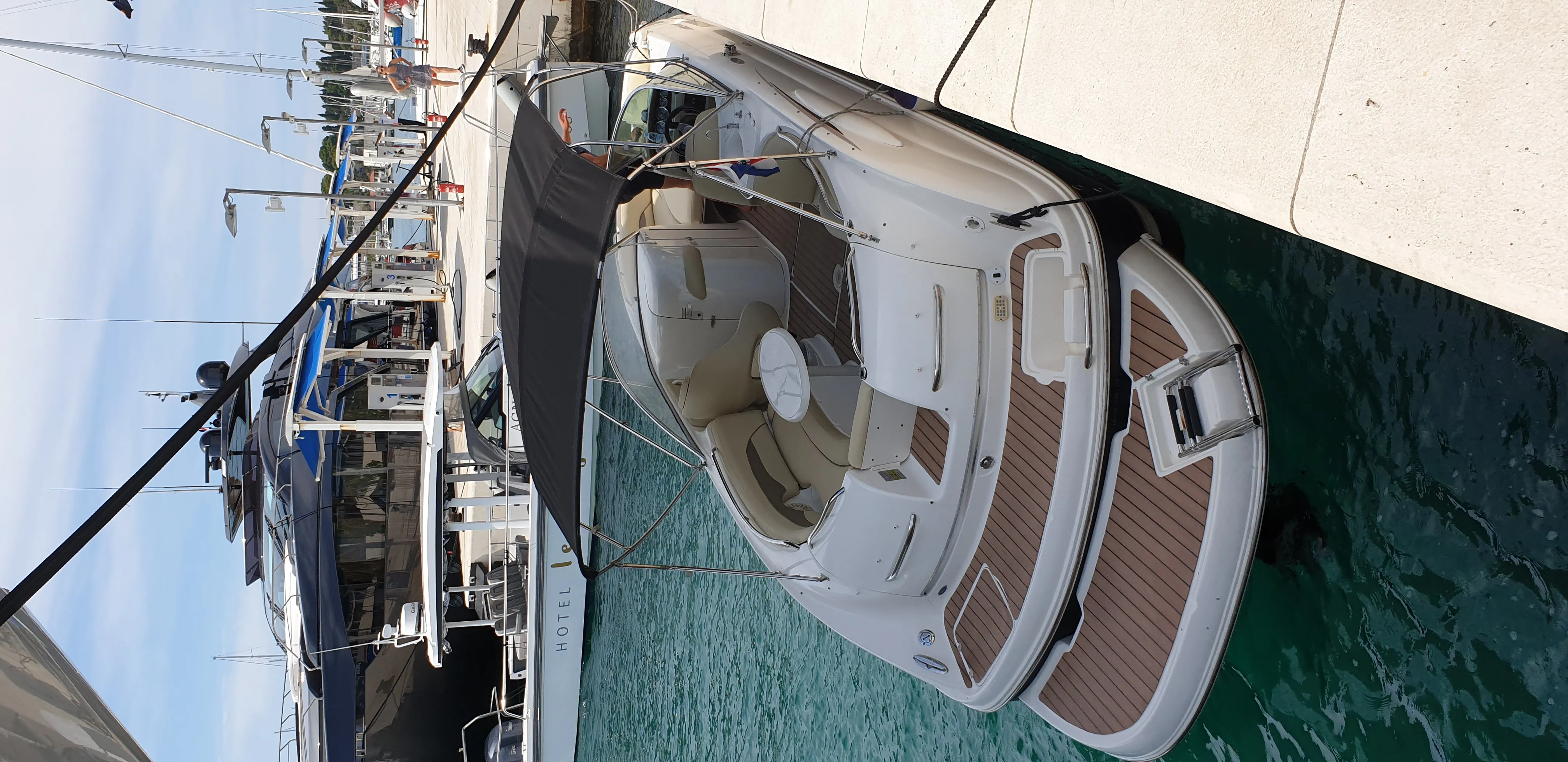 Chaparral 263 Sunesta Michelangelo — jahtikuva 11