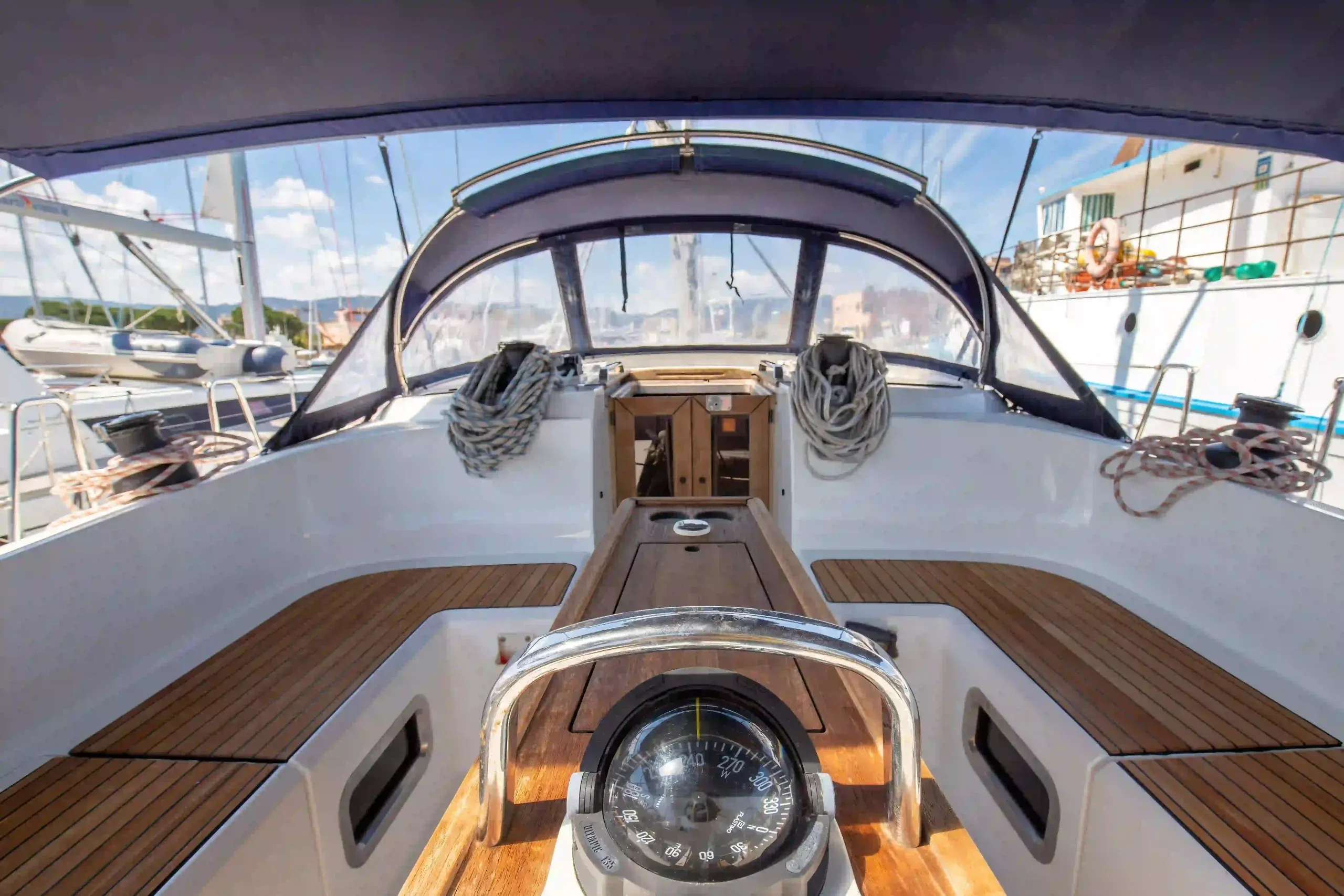 Bavaria 46 Cruiser Baaria — фотография яхты 12